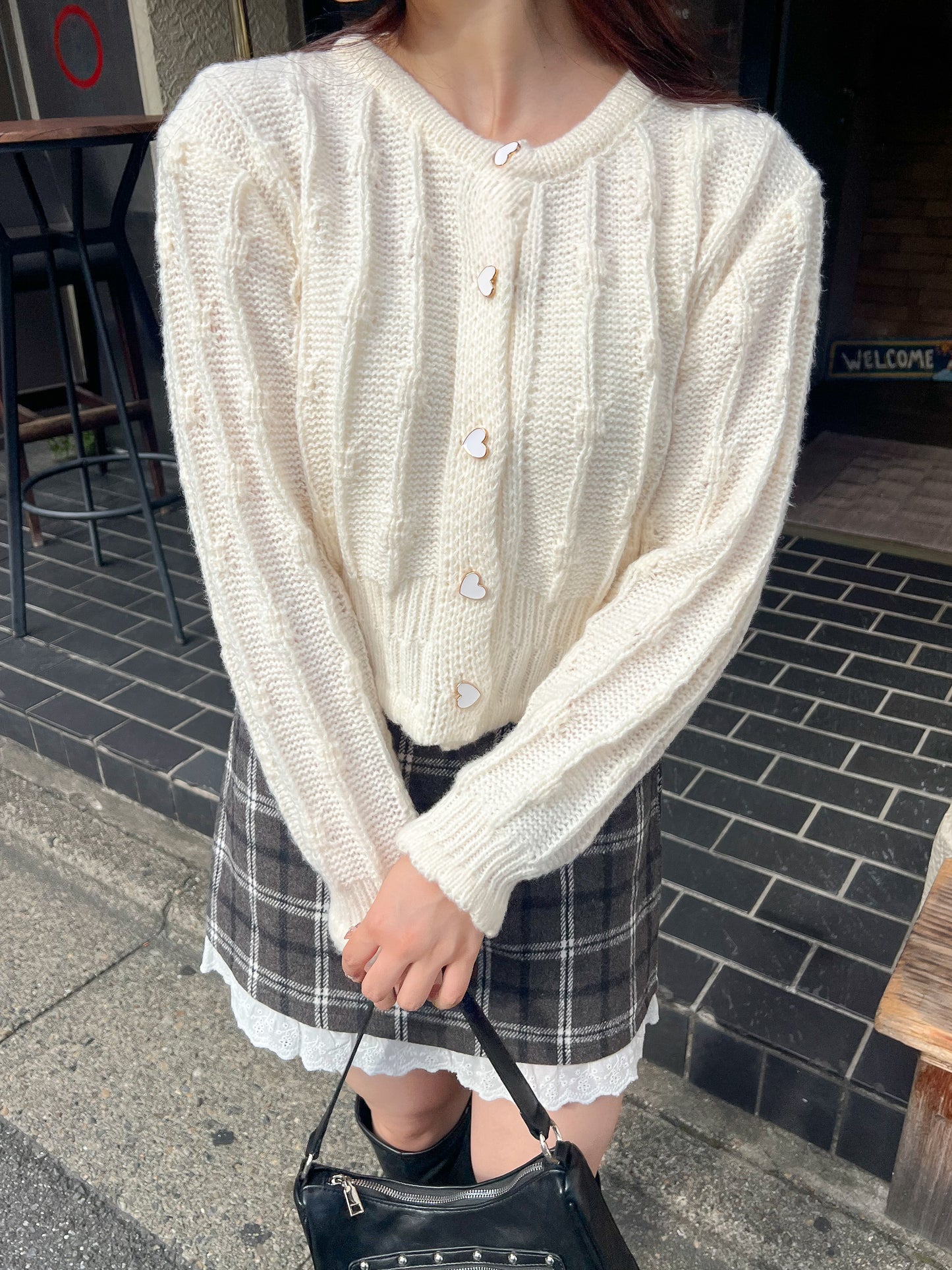 【Official限定価格】ハートボタンクロップドニットカーデ