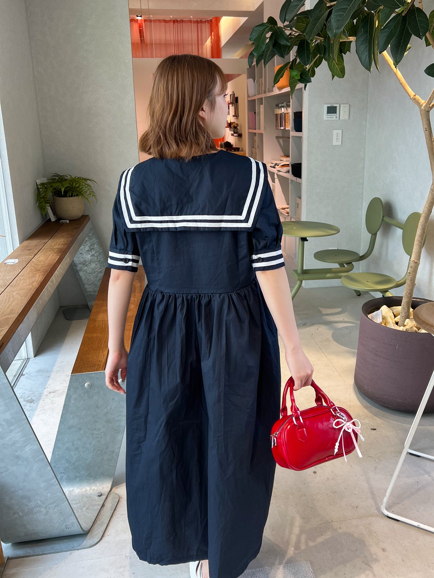 【Official限定価格】セーラー襟ワンピース