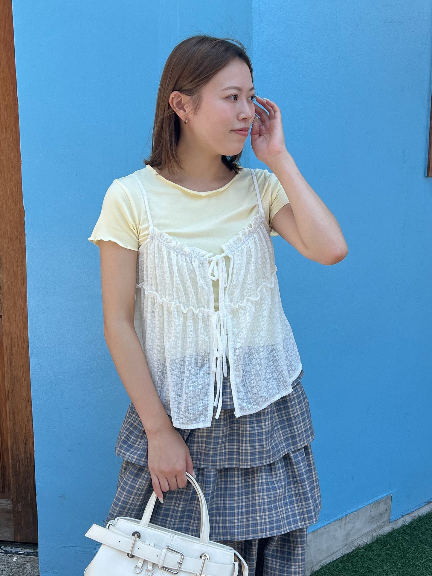 レースキャミソール付きTシャツ