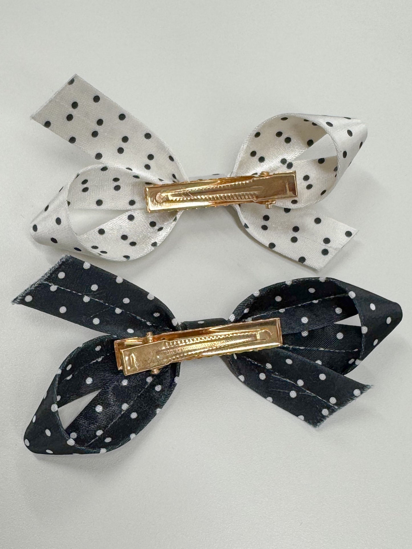 ドットリボンバレッタ