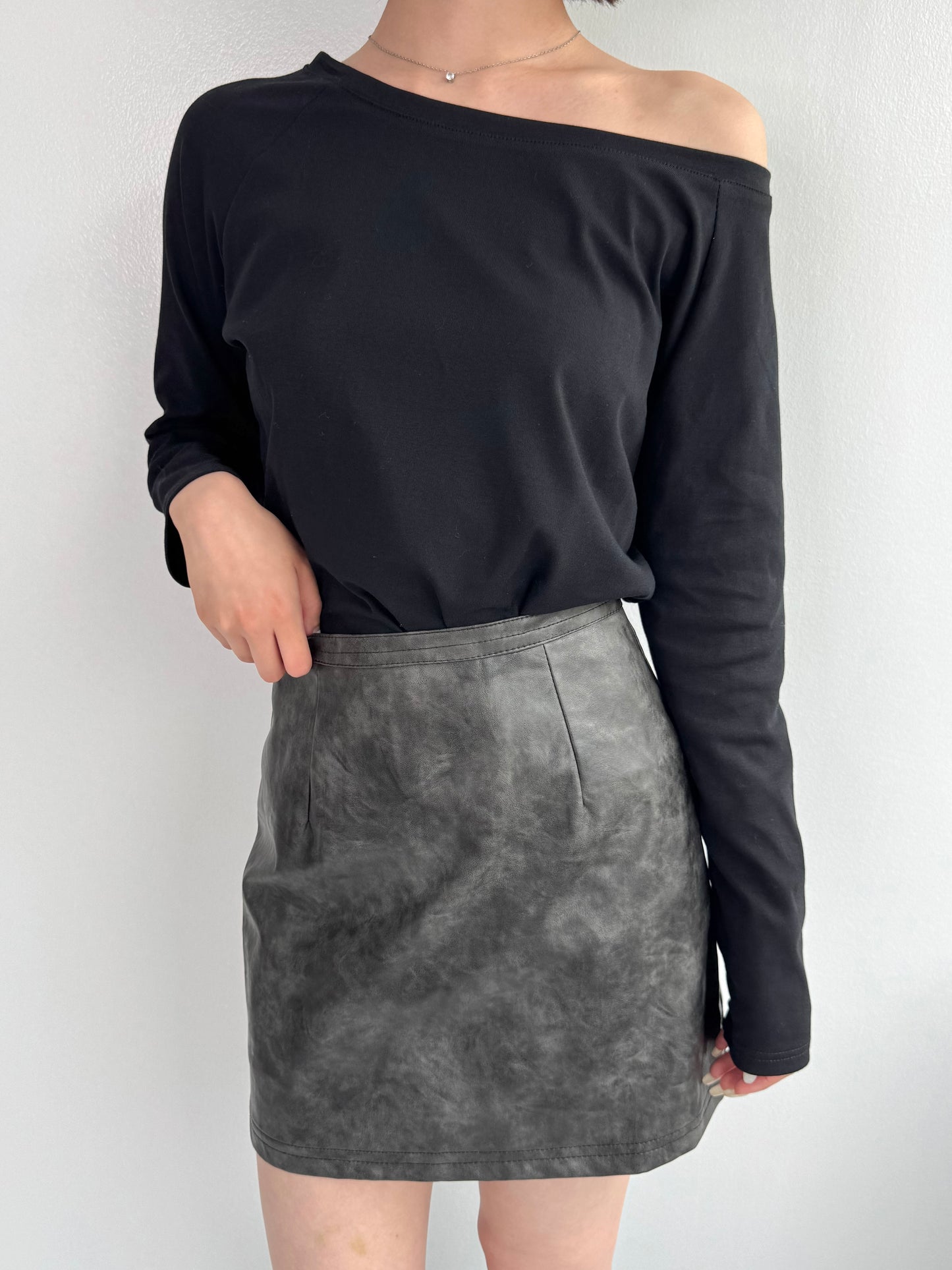 【Official限定価格】ビンテージ風レザー台形スカート