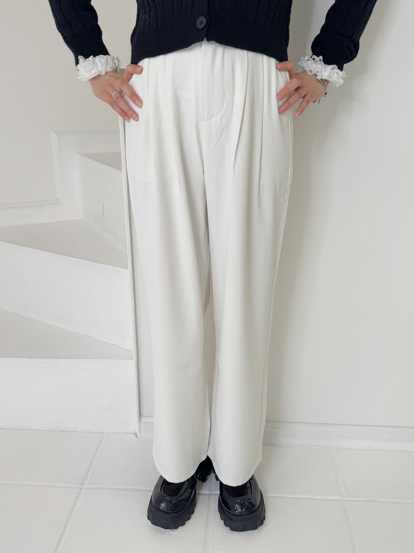 【Official限定価格】タックワイドパンツ