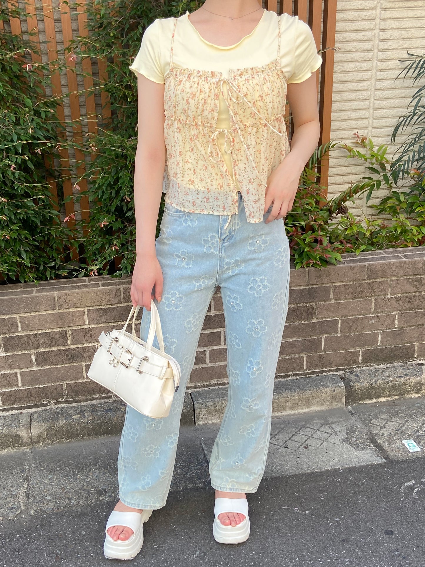 小花柄キャミソール付きTシャツ