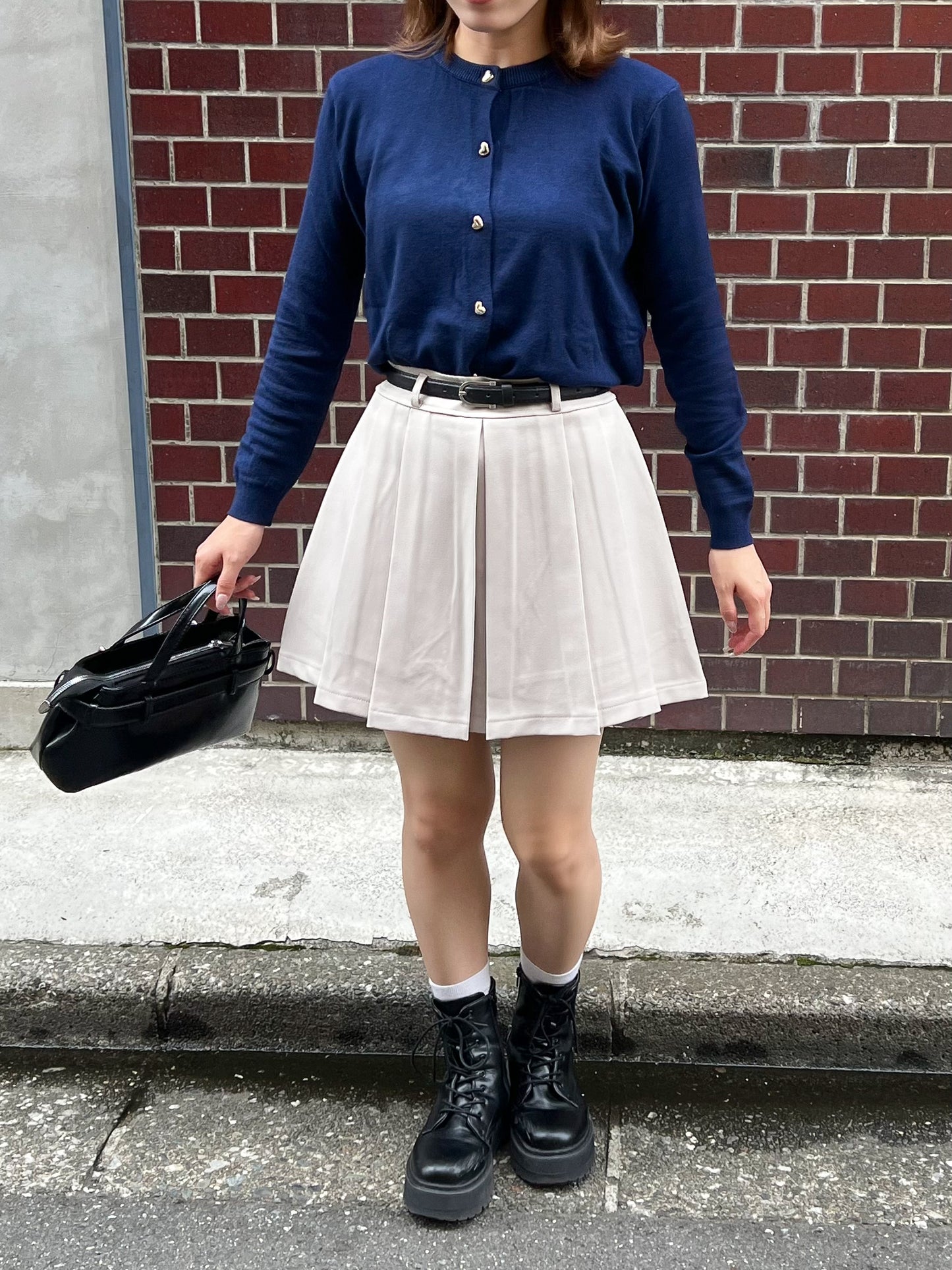 ベルト付きプリーツスカート