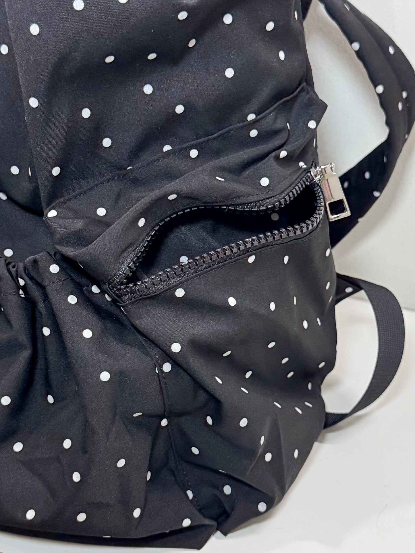 ドット柄リュック