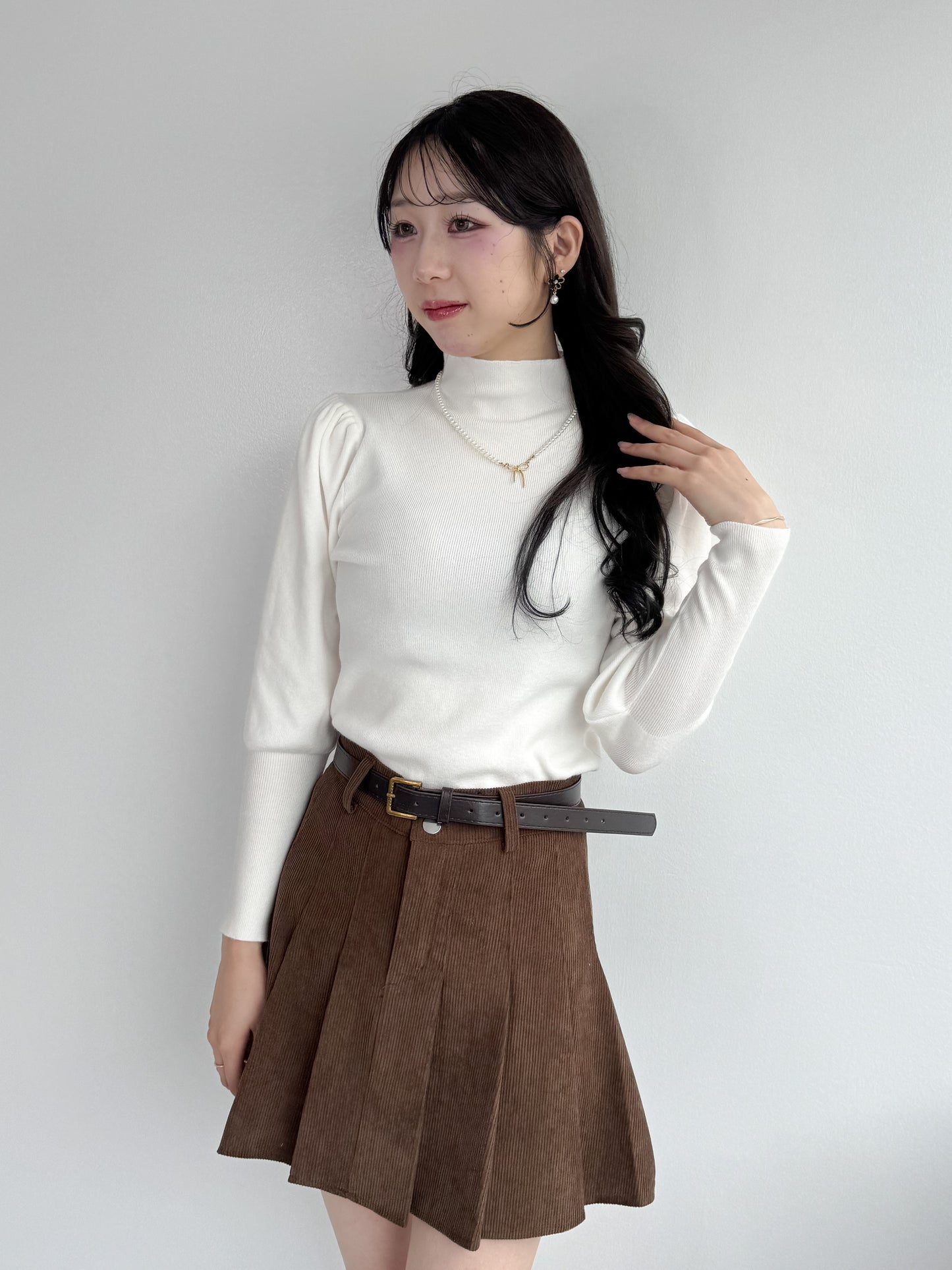 【Official限定価格】ベルト付きコーデュロイプリーツスカート