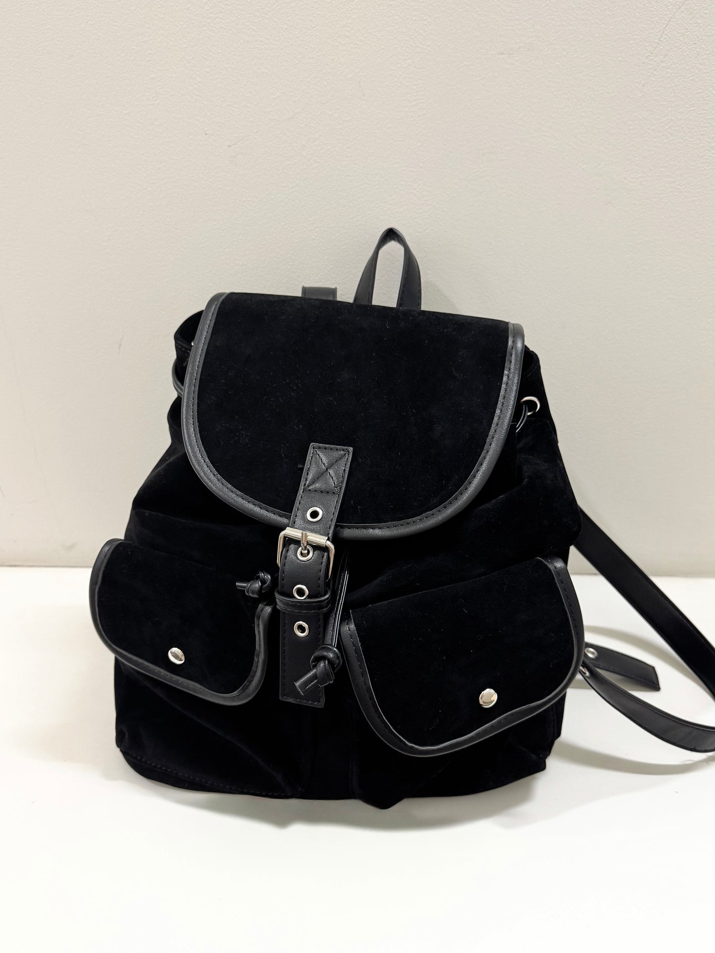 【Official限定価格】スエードリュック