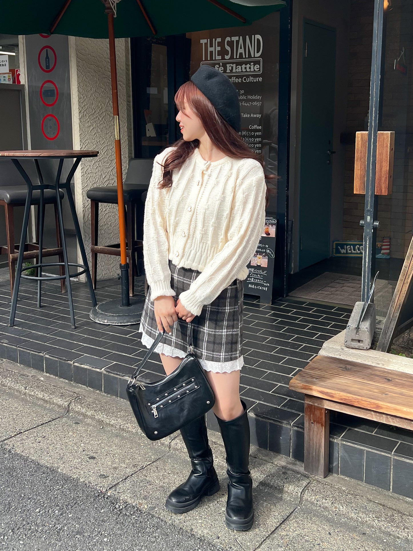 【Official限定価格】ハートボタンクロップドニットカーデ