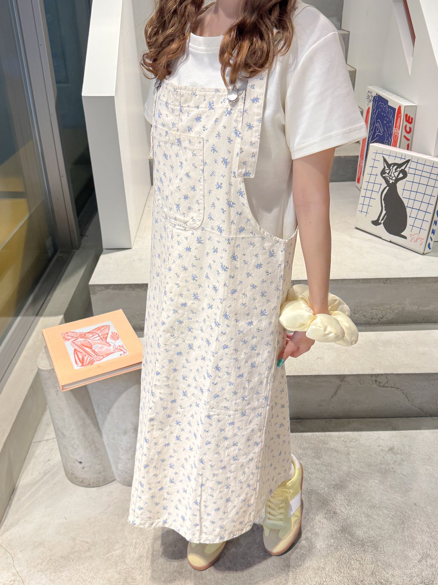 花柄サロペット