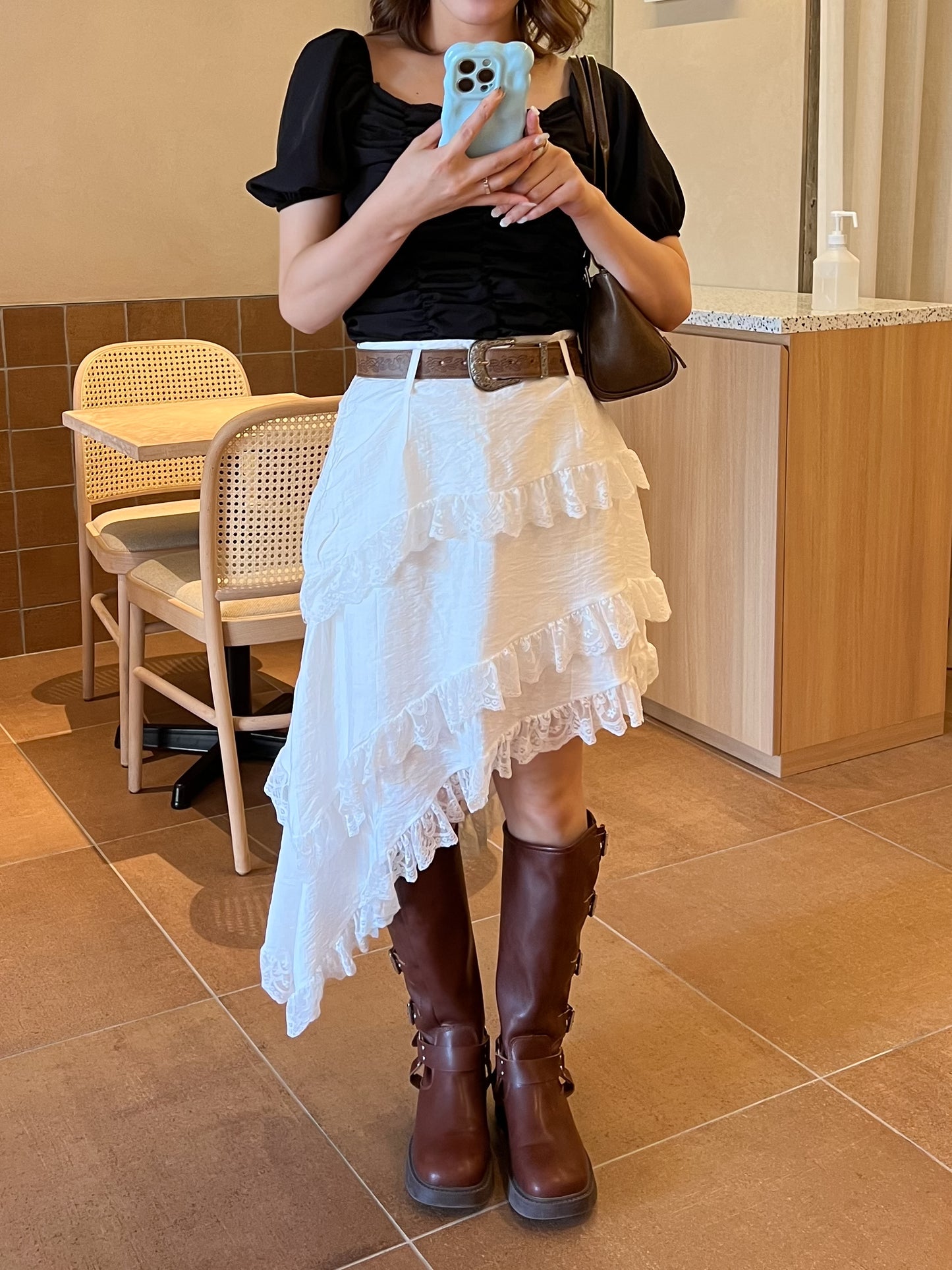 ビンテージ風ベルト付きアシメスカート