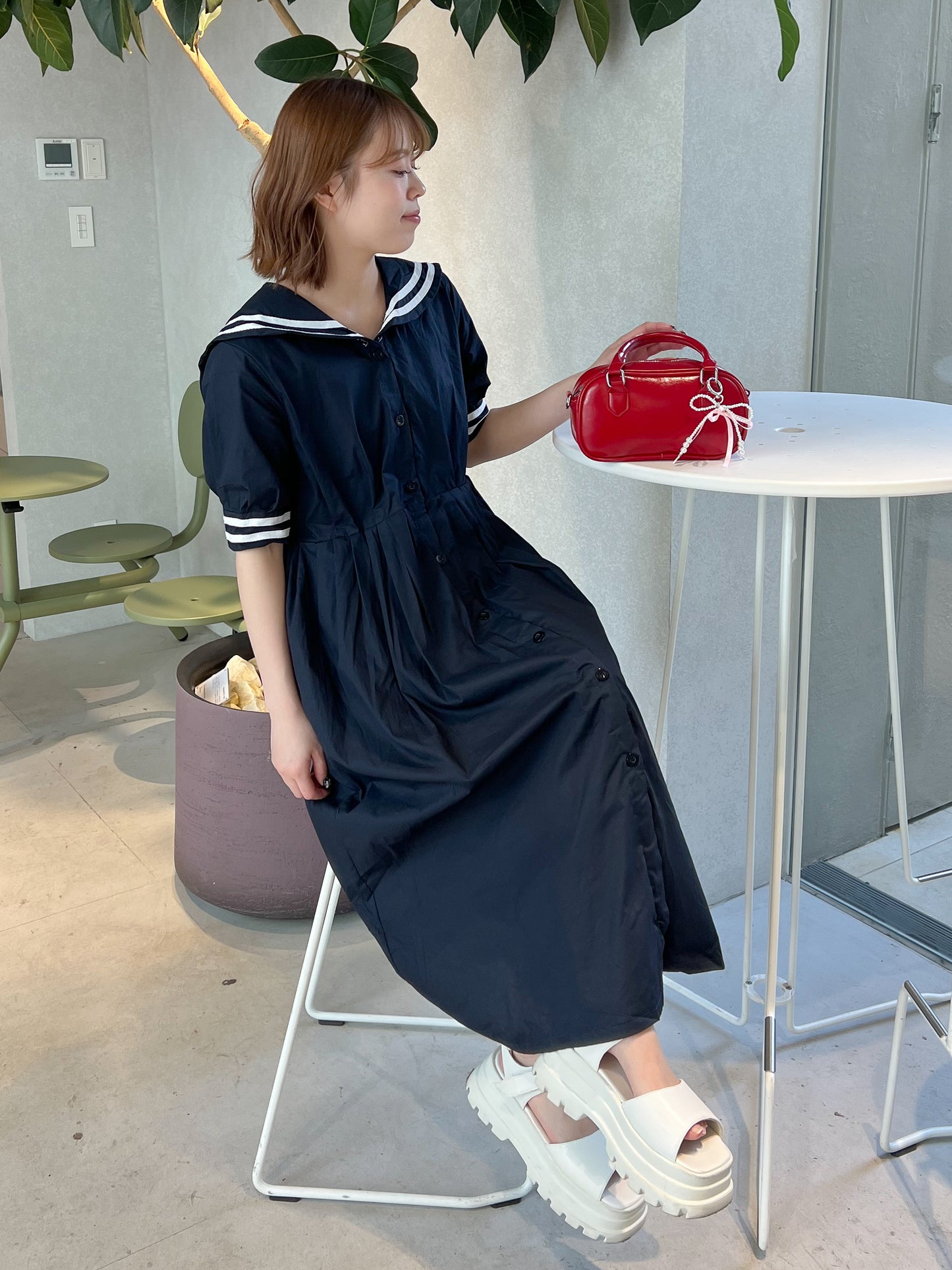 【Official限定価格】セーラー襟ワンピース