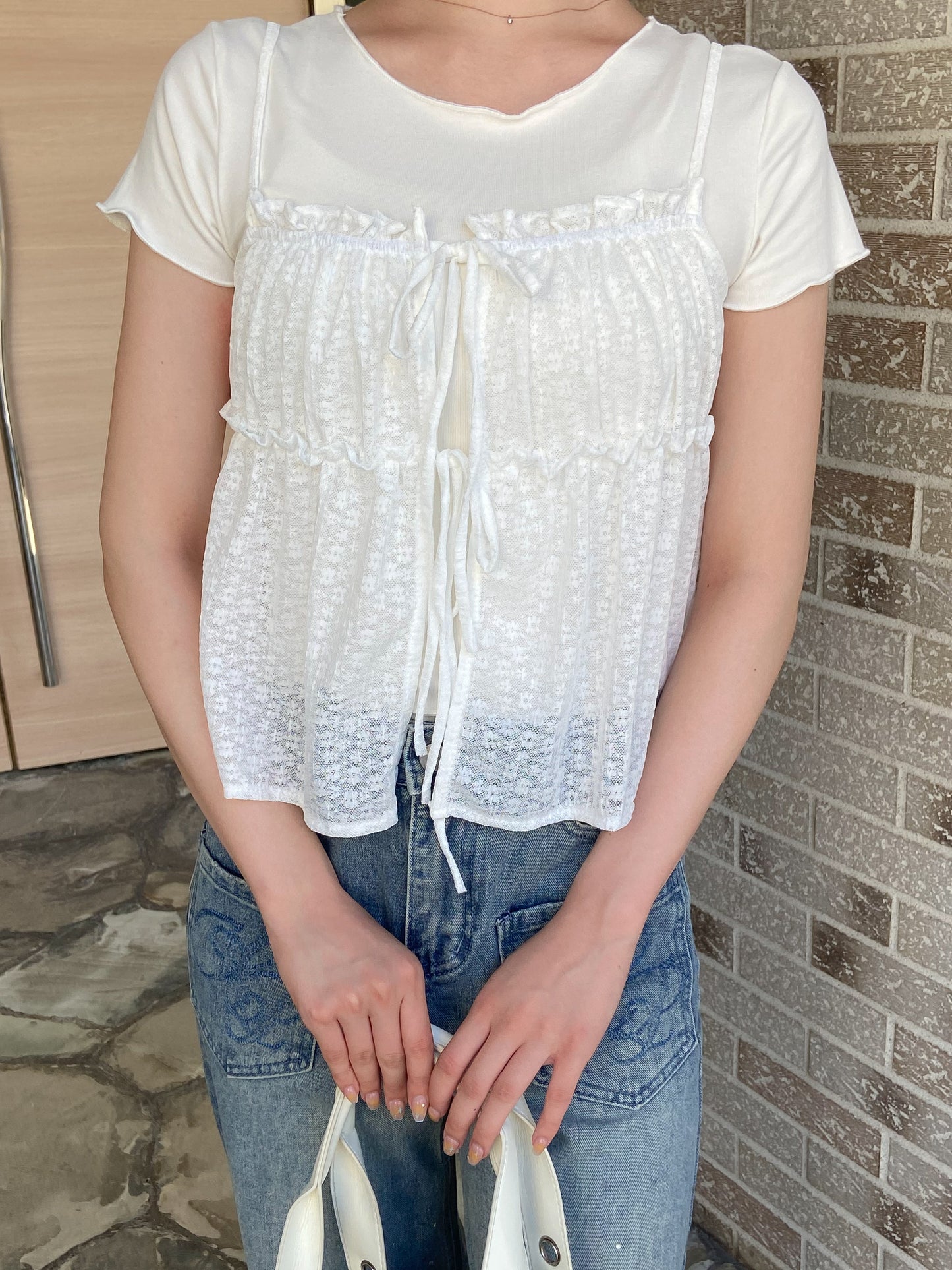 レースキャミソール付きTシャツ