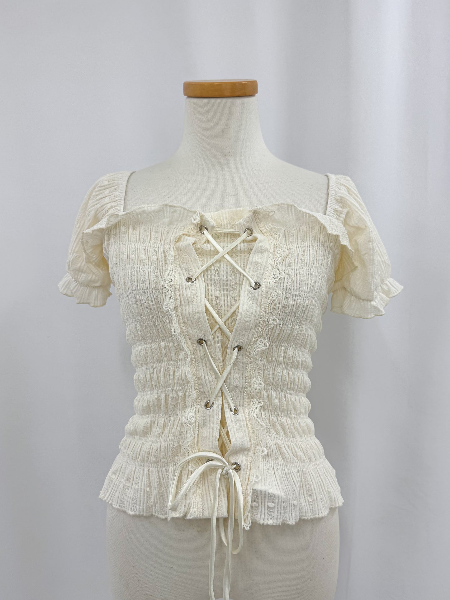 【Official限定価格】レースアップパフブラウス