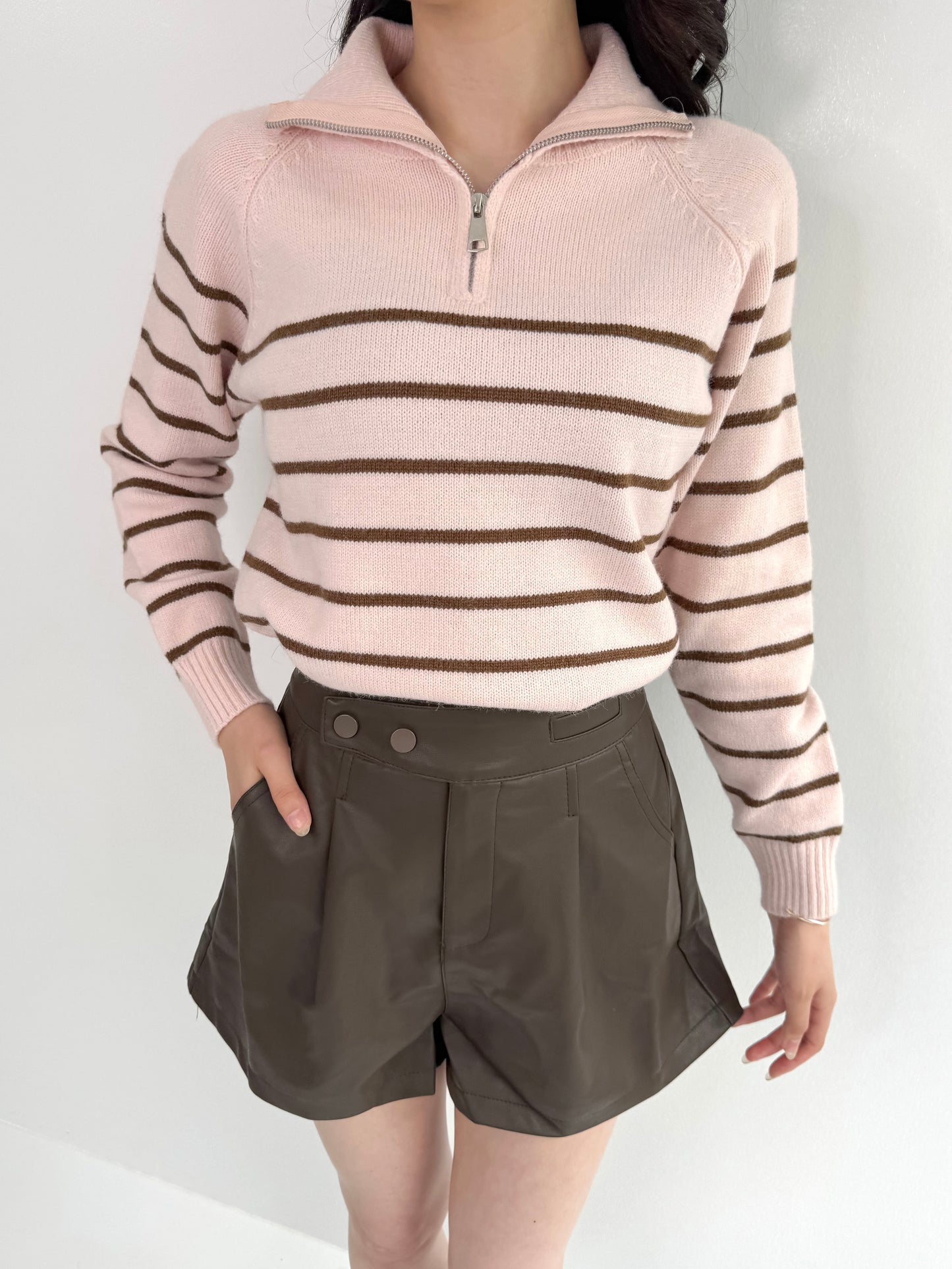 【Official限定価格】レザーショートパンツ
