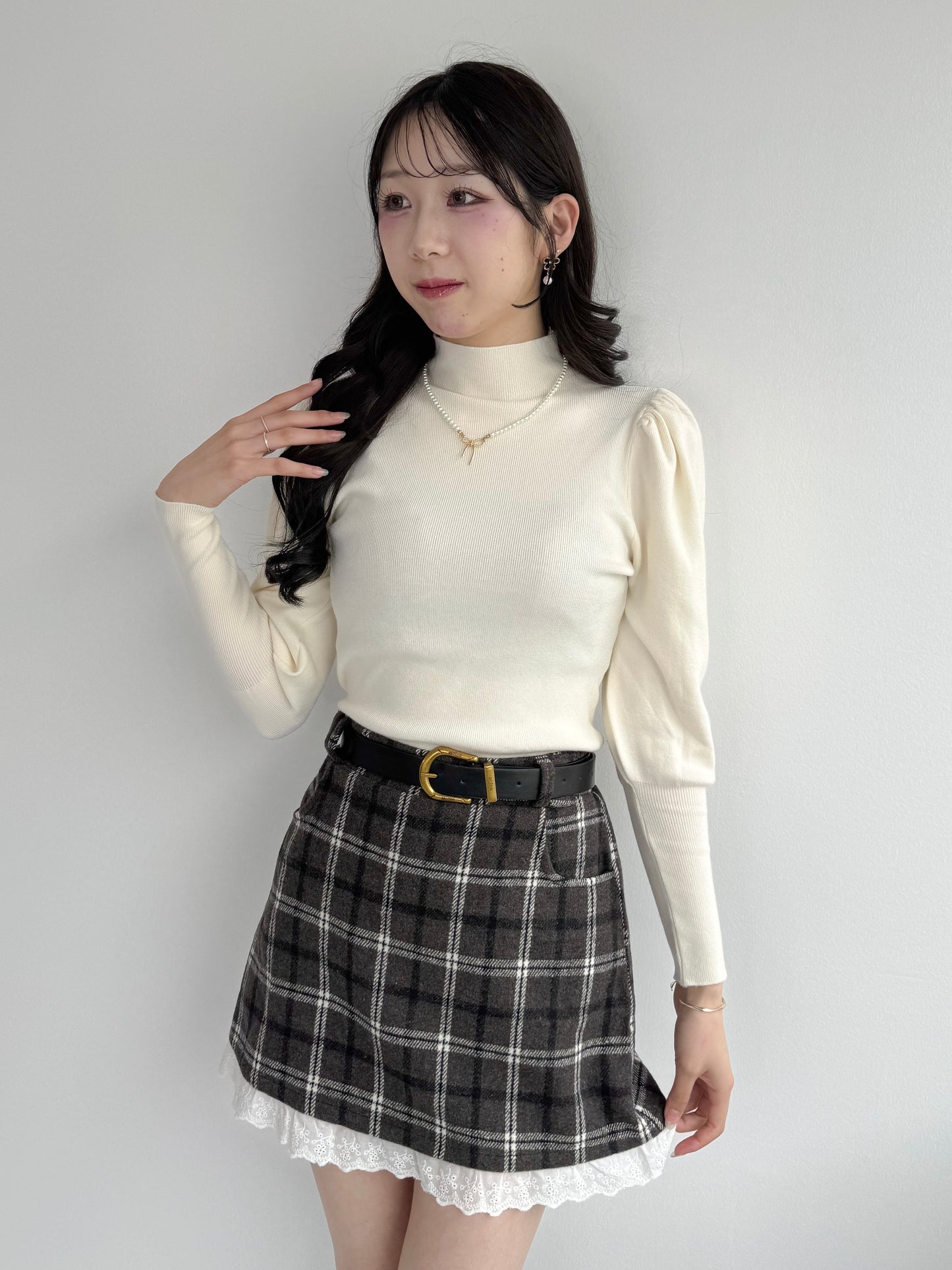 パフスリーブボトルネックリブニット