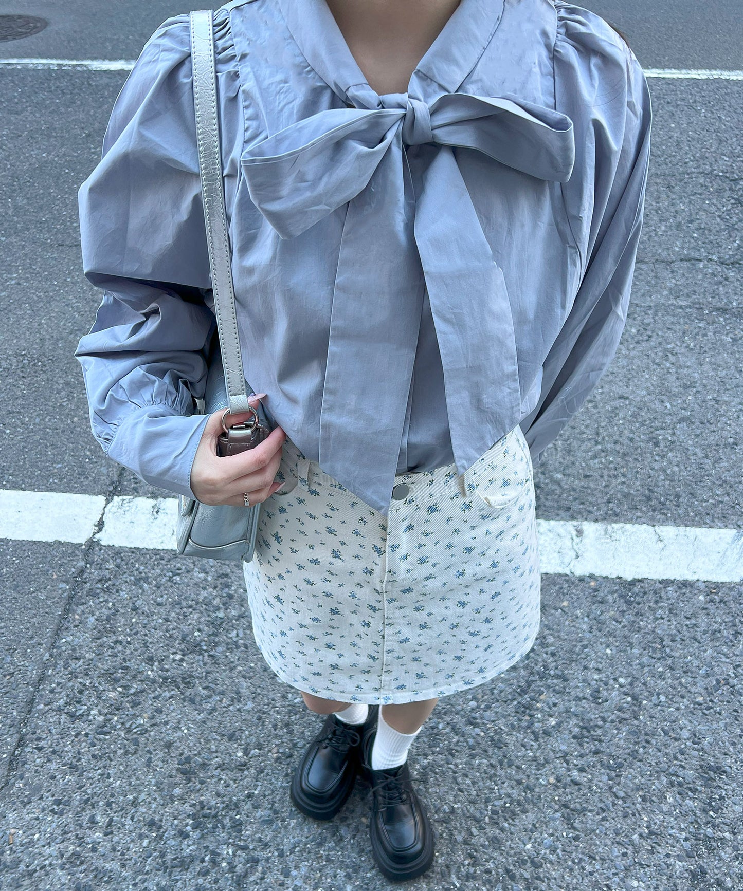 リボンボウタイブラウス