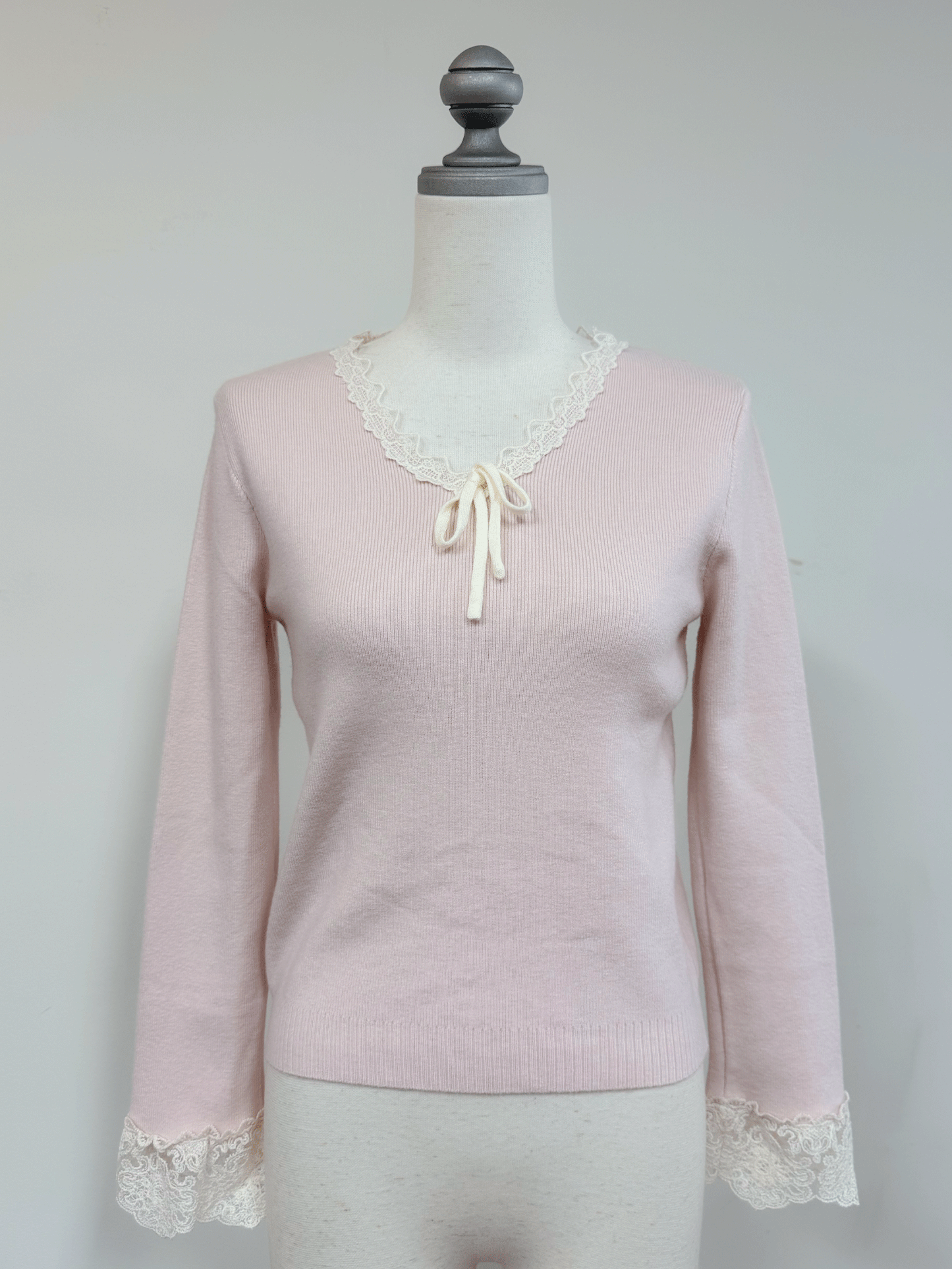 【Official限定価格】レースVネックニット
