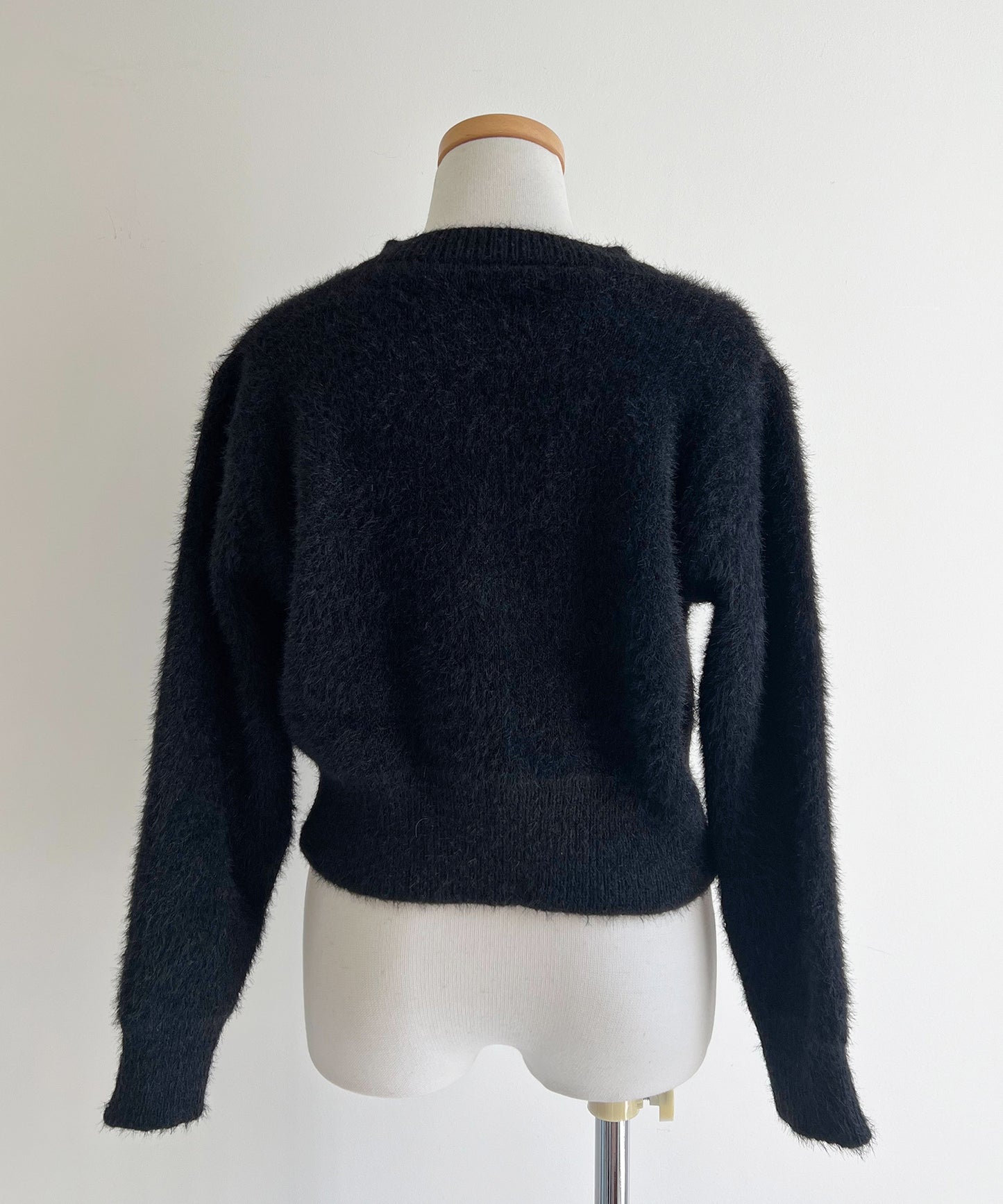 ビジュー付きシャギーニットカーデ