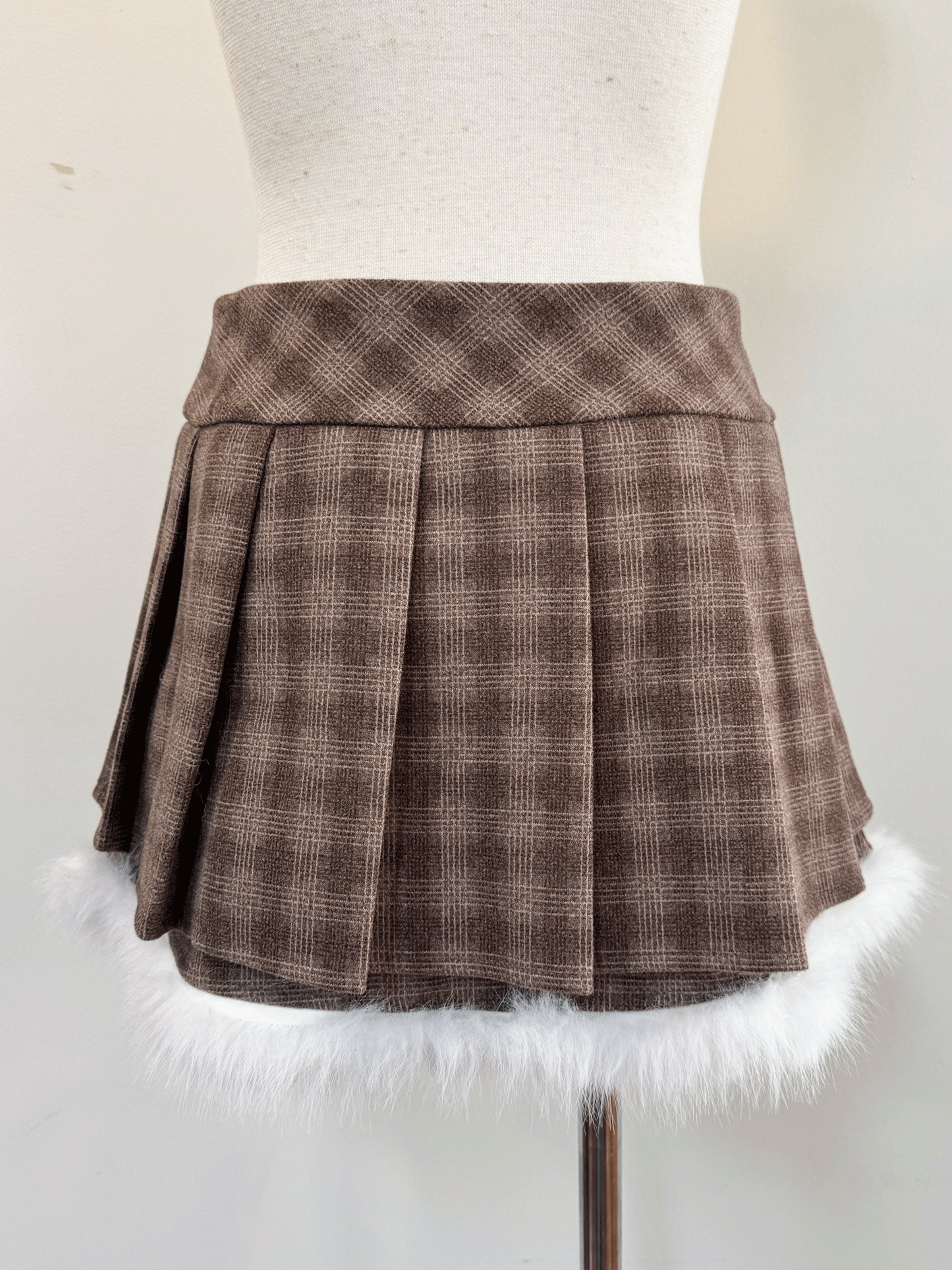 【Official限定価格】ファー付きチェックプリーツスカート