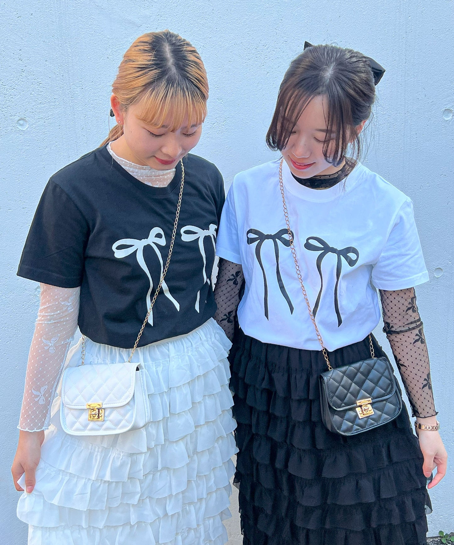 リボンプリントTシャツ