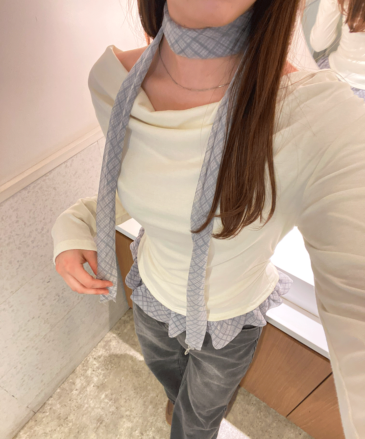 チェックタイチョーカー付きカットトップス