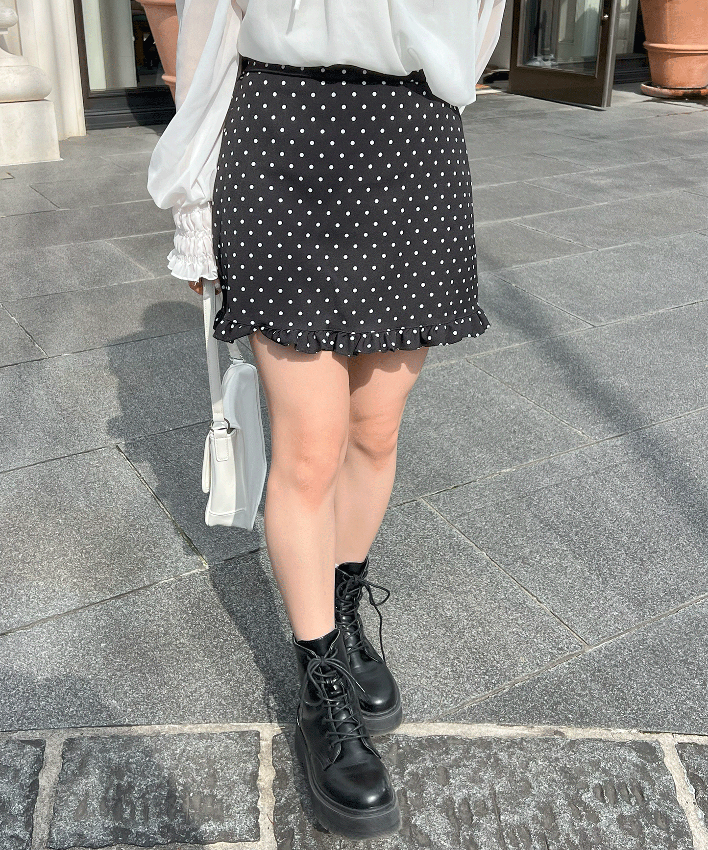 裾フリルドット台形ミニスカート