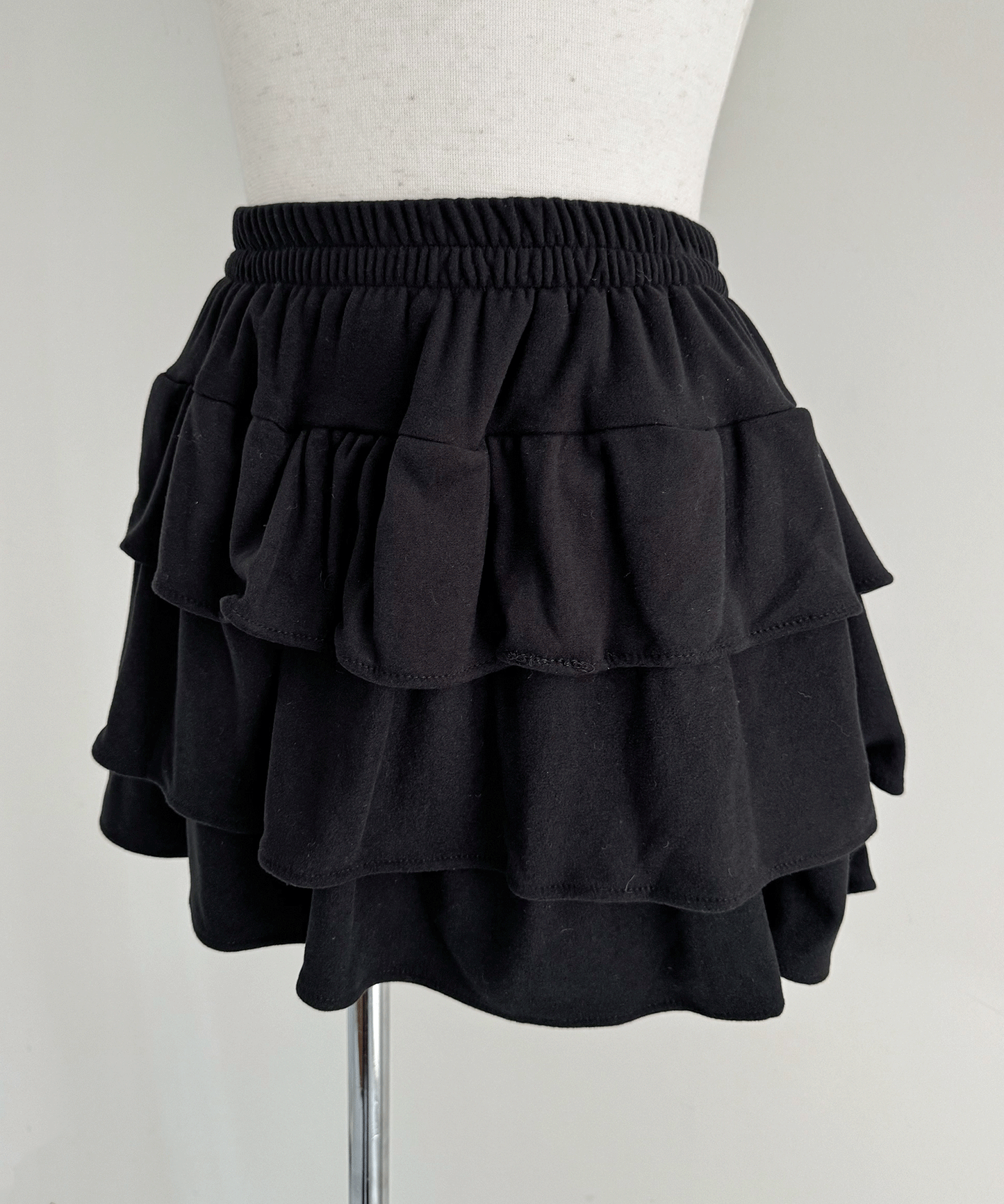 フリースティアードミニスカート