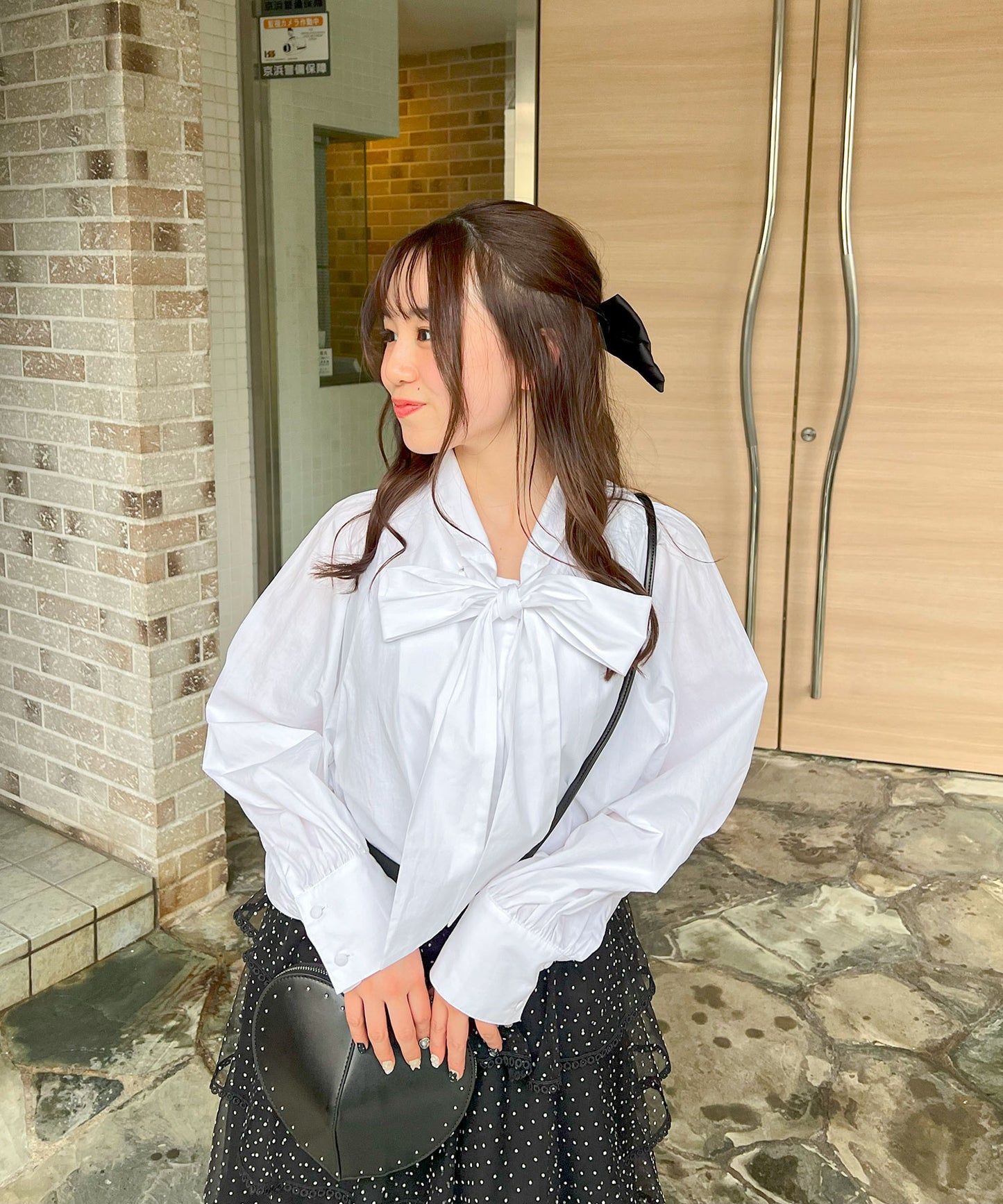 リボンボウタイブラウス