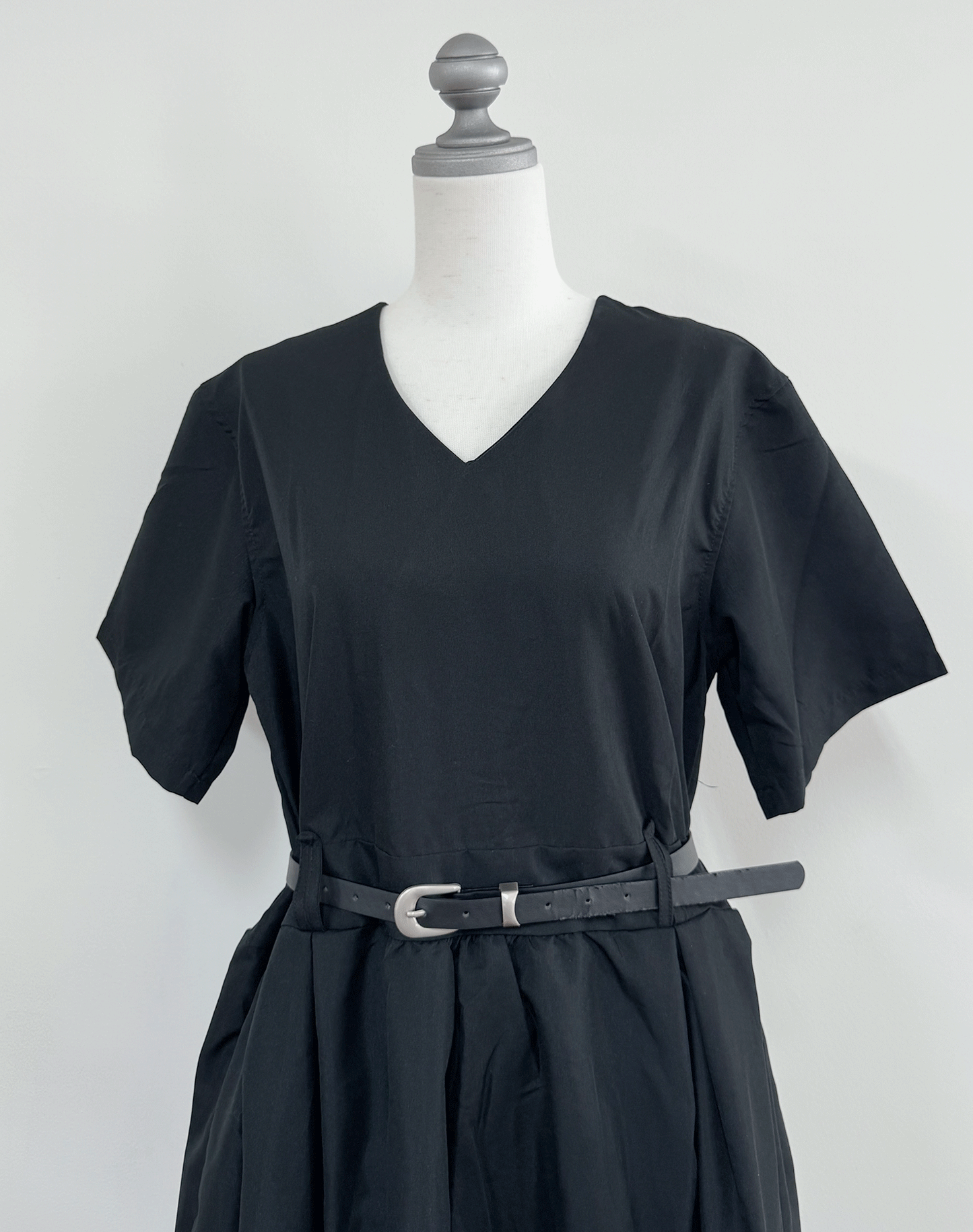 ベルト付きロングワンピース