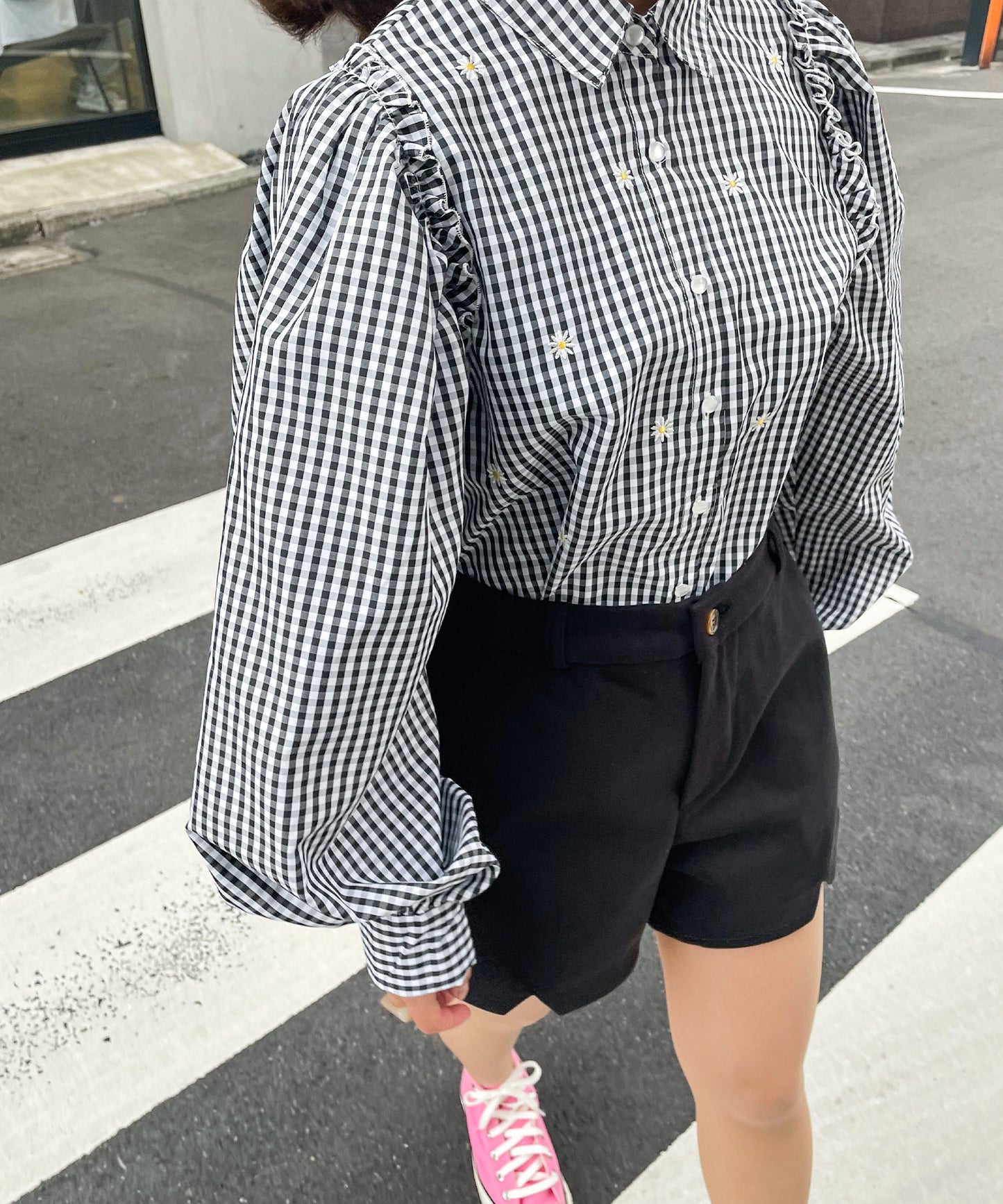 カットデザインショートパンツ