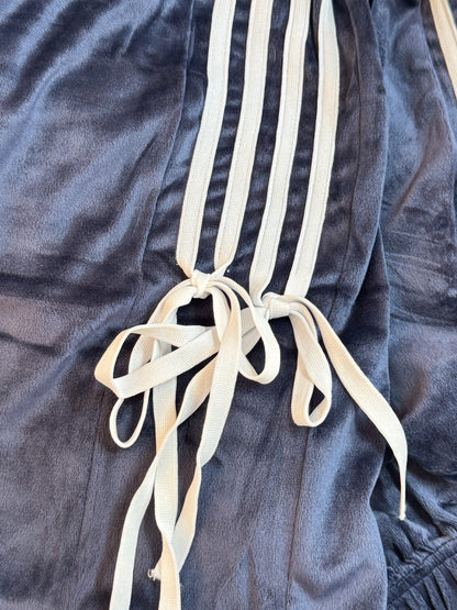 ライン入りベロアパンツ