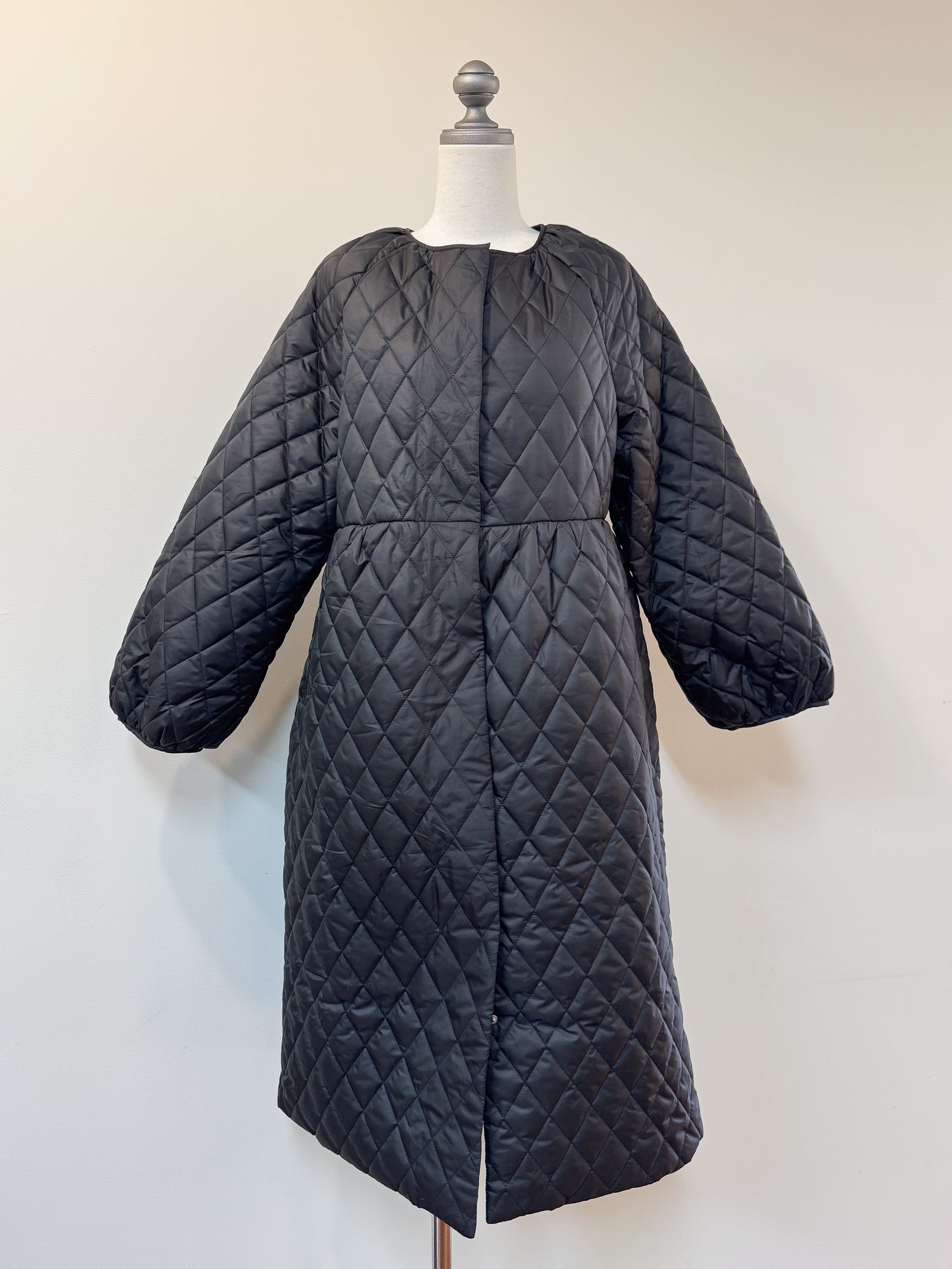 キルティングロングコート