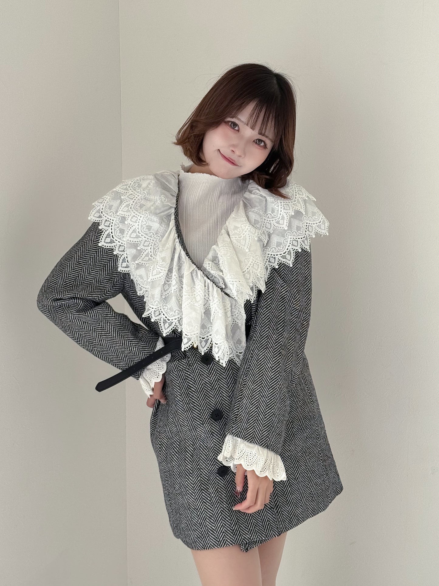 レース襟付きチェックジャケット