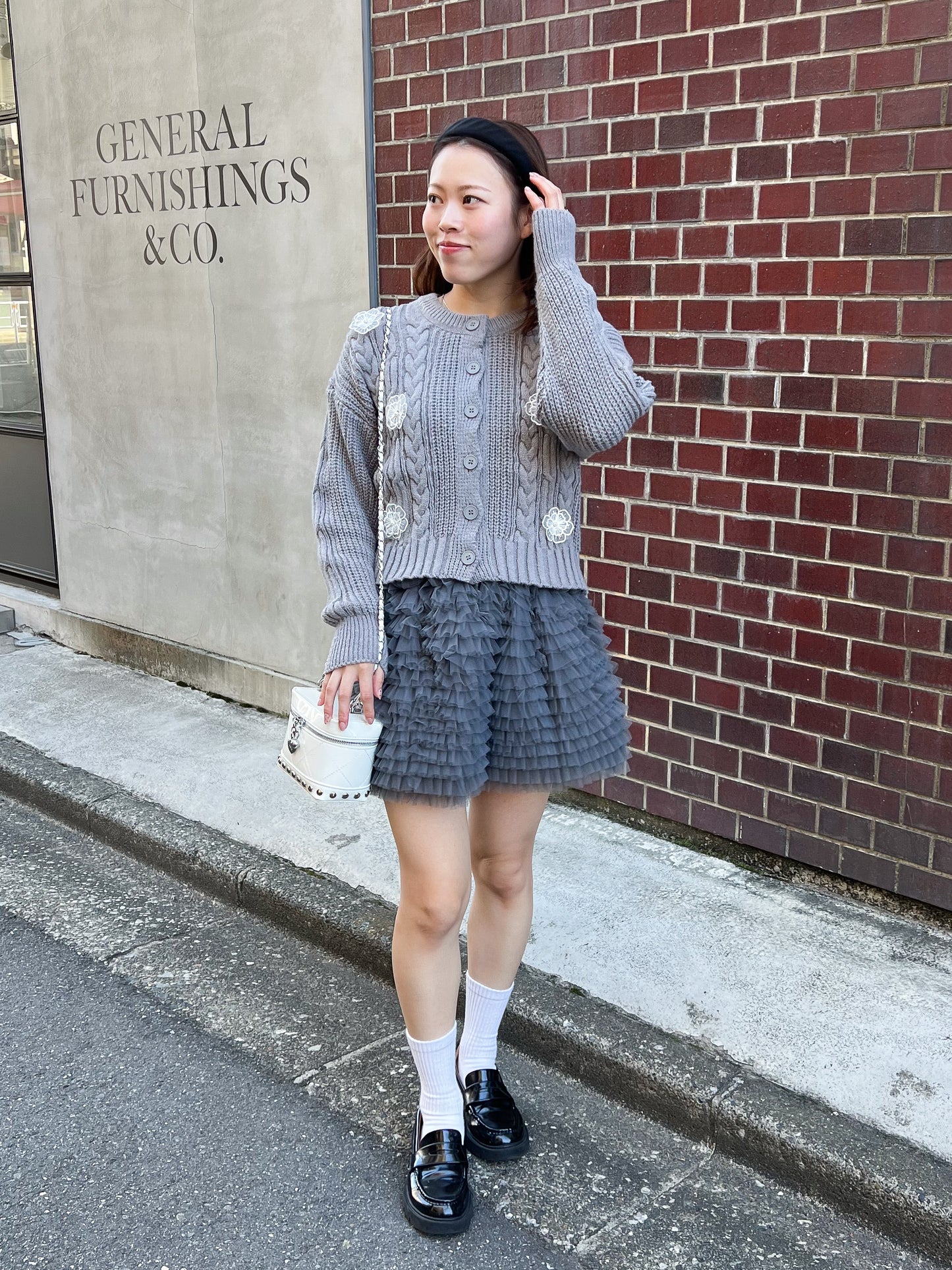 【Official限定価格】フラワーケーブルニット