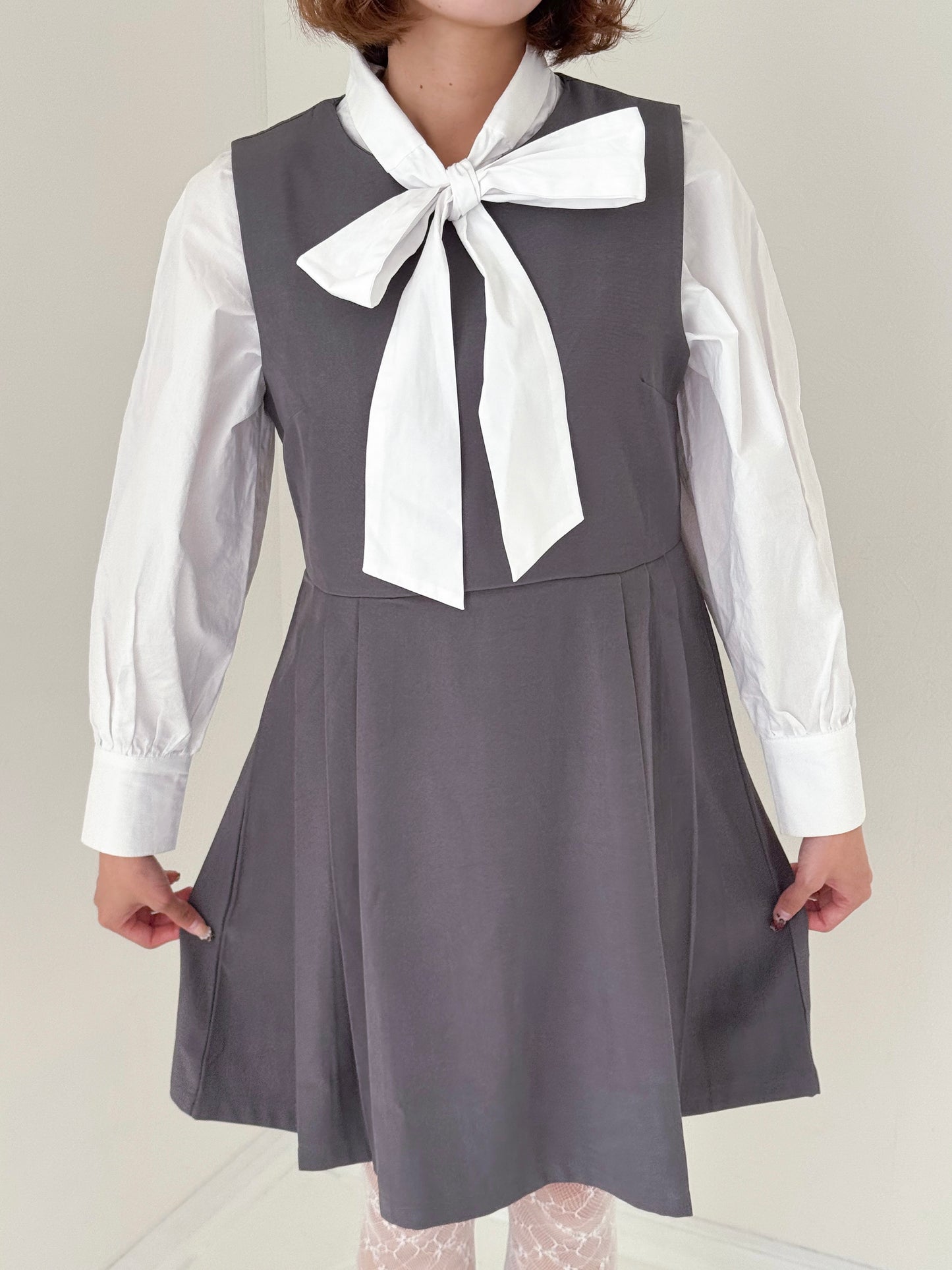 プリーツワンピース