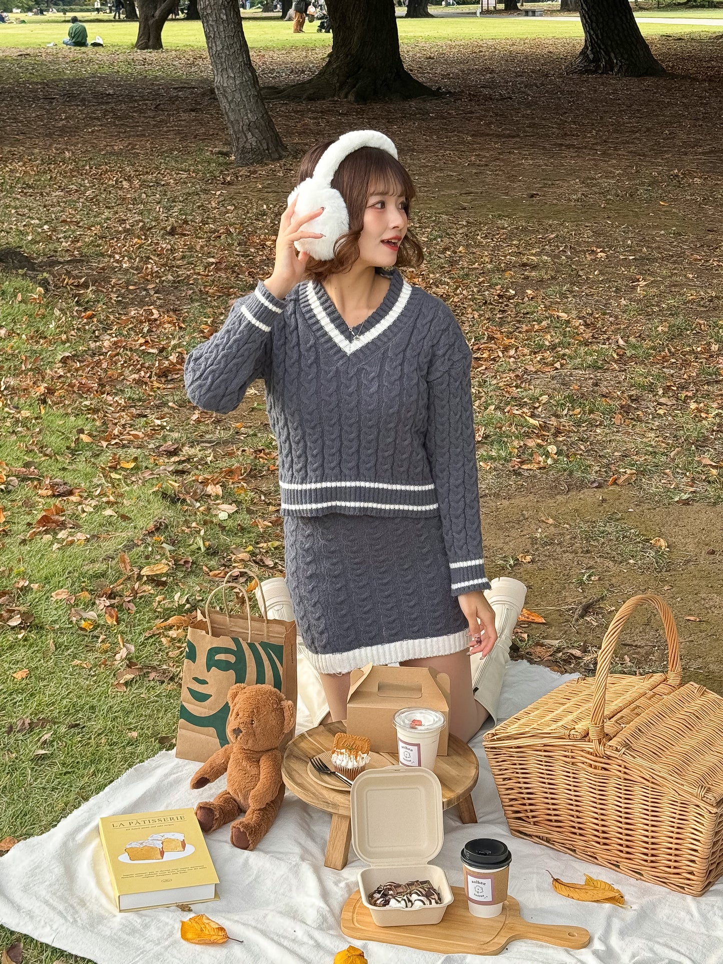 ライン入りニットセットアップ