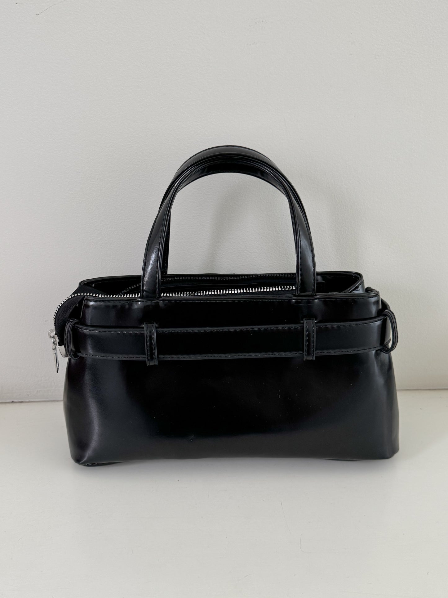 【Official限定価格】ベルト合皮BAG