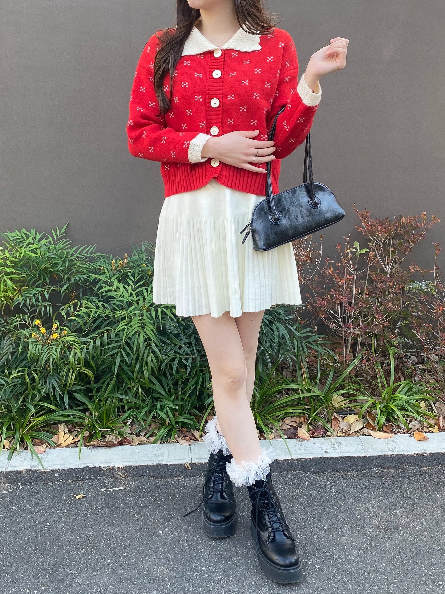 ミニハート柄襟付きニット