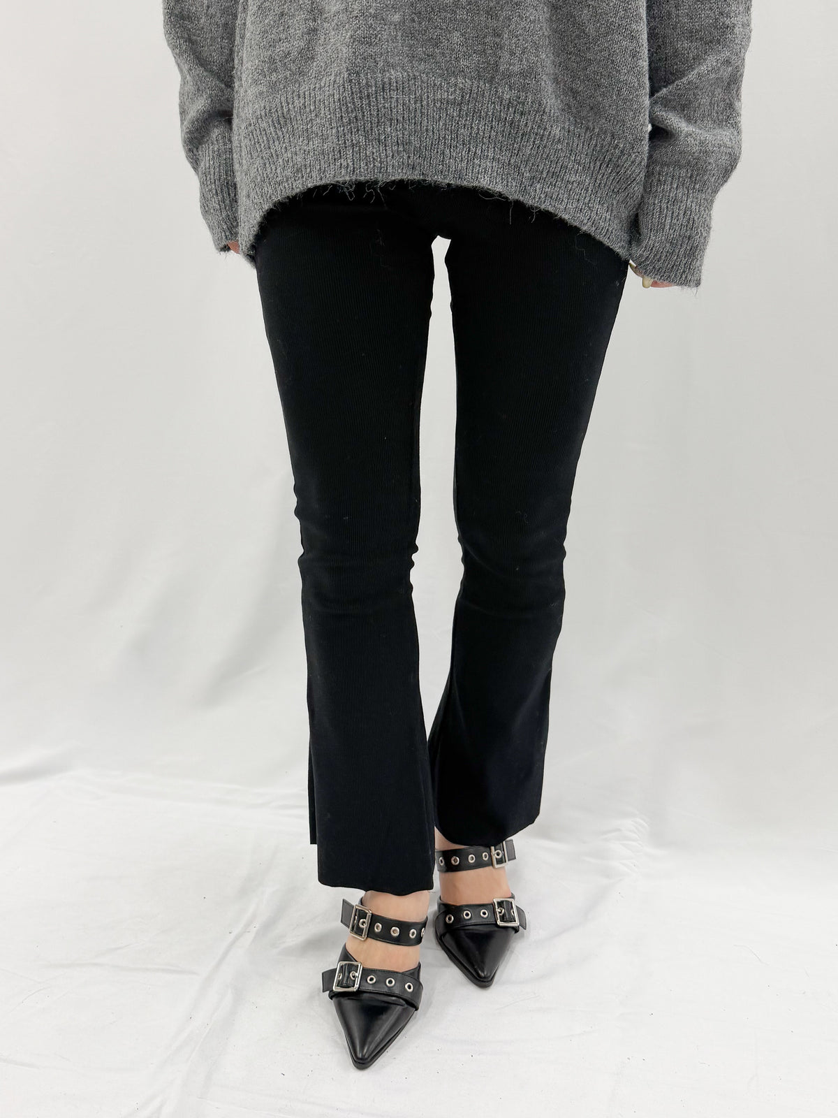 リブパンツ