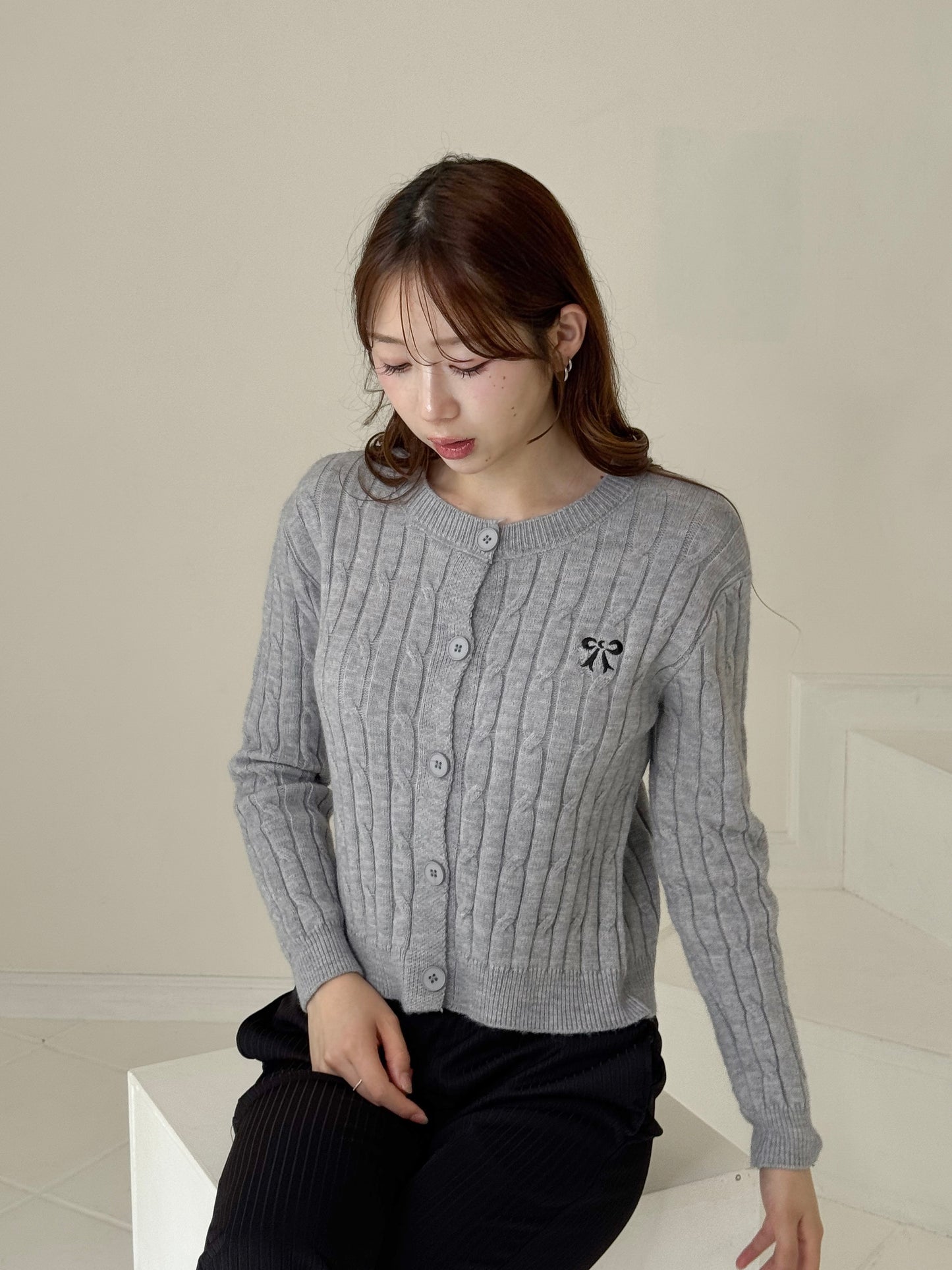 【Official限定価格】リボン刺繍ニットカーディガン