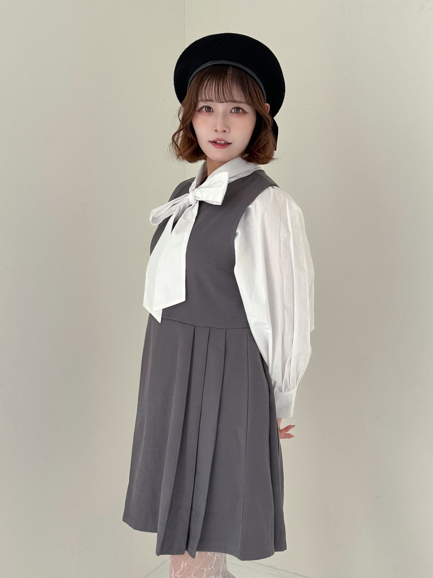 プリーツワンピース