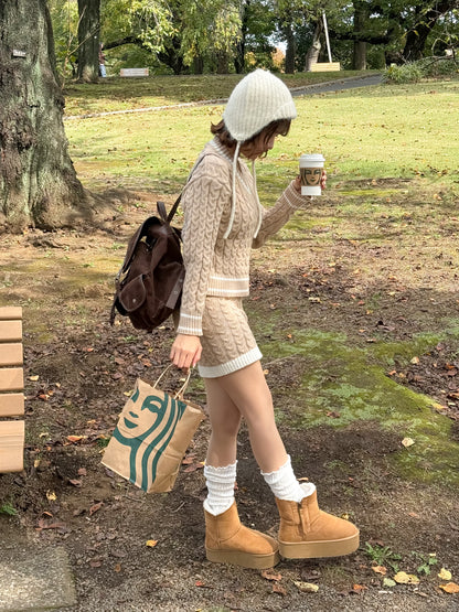 ライン入りニットセットアップ