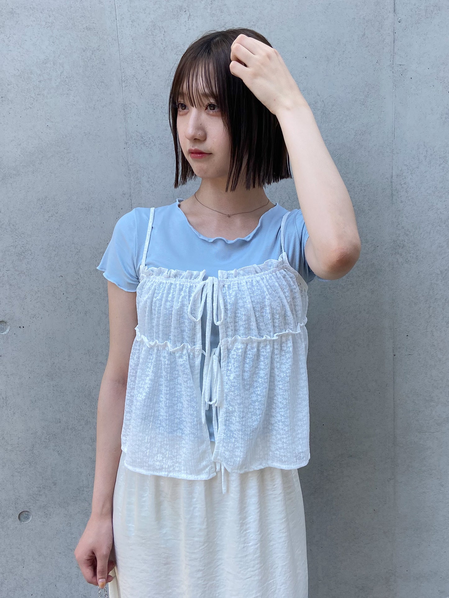 レースキャミソール付きTシャツ