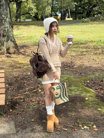 ライン入りニットセットアップ