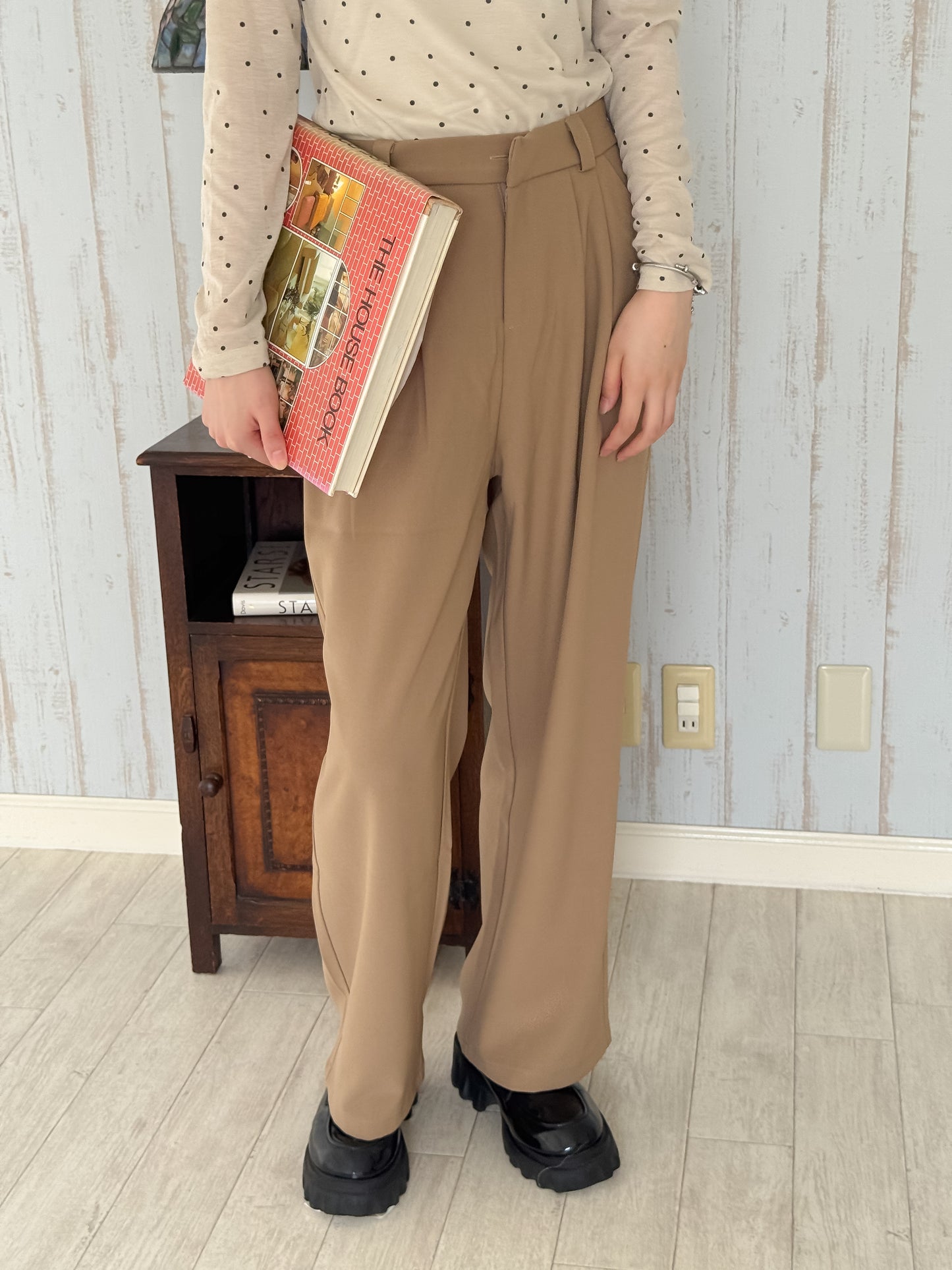 【Official限定価格】タックワイドパンツ
