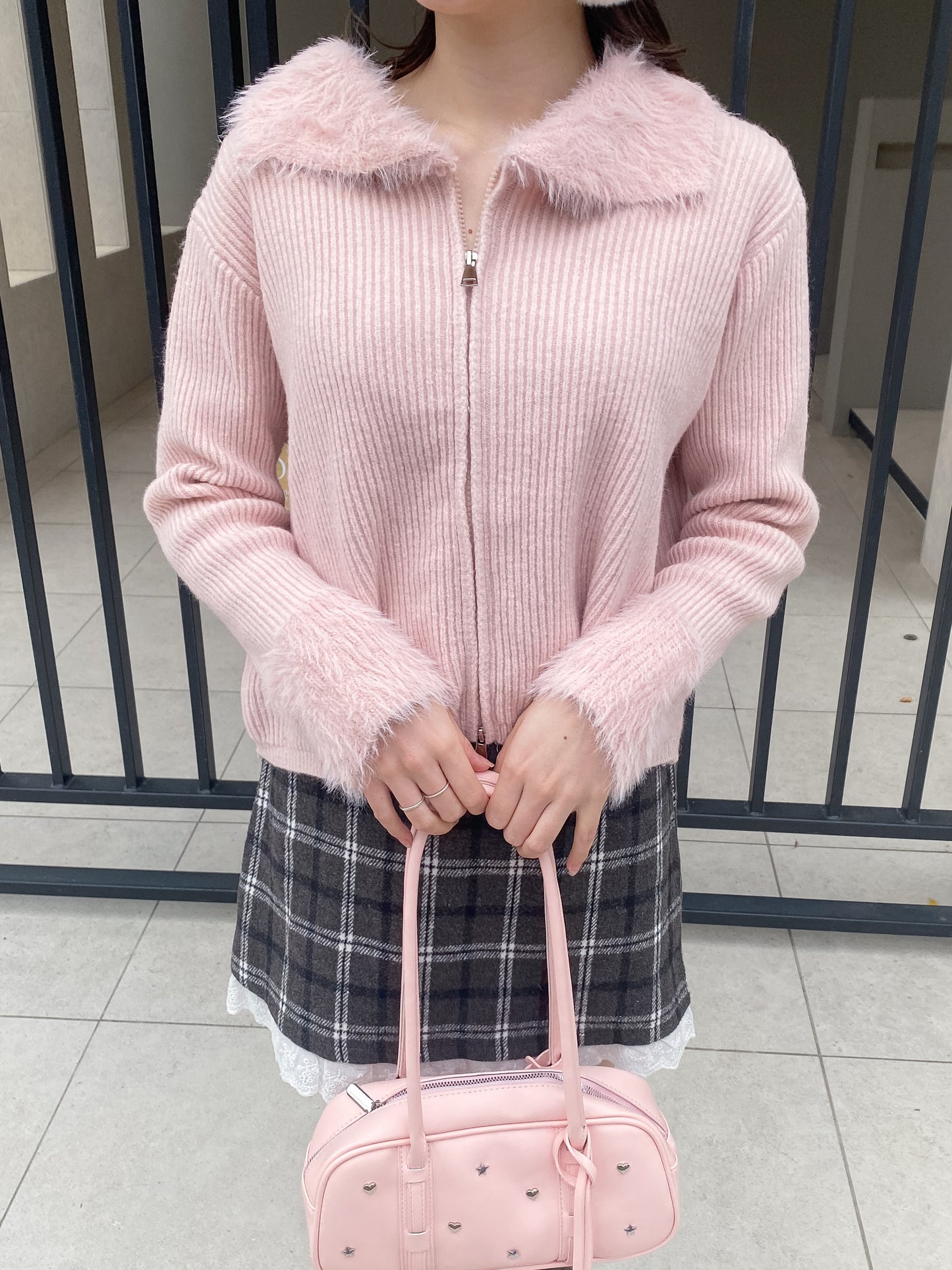 【Official限定価格】ジップ付きシャギードッキングニット