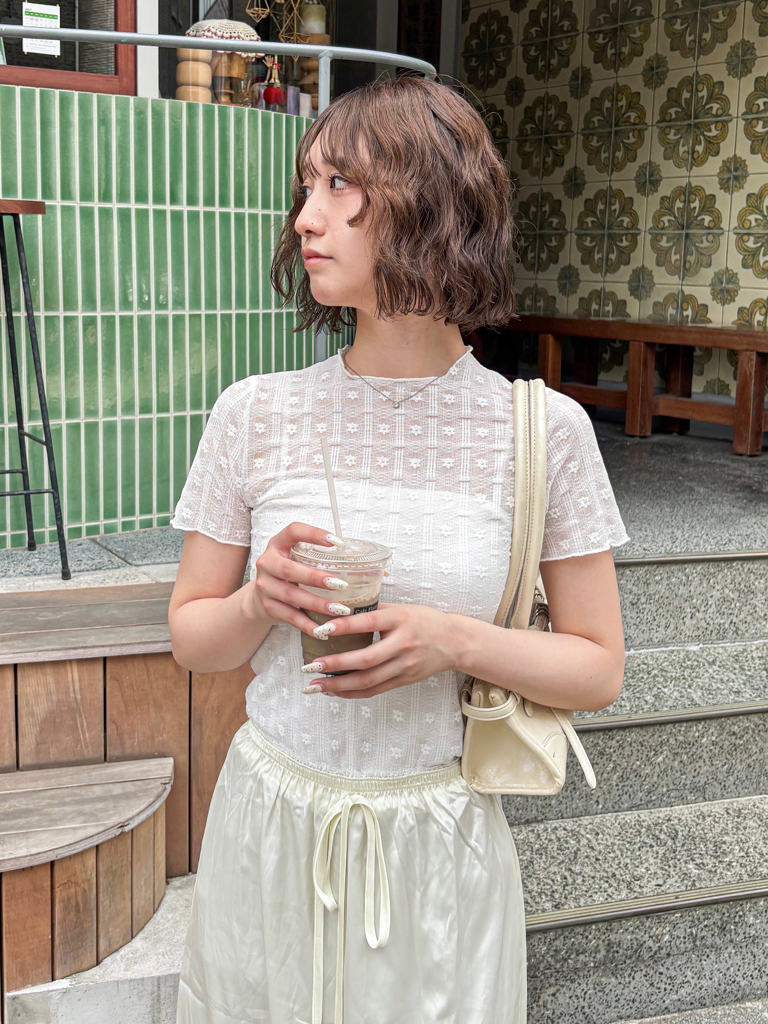 花柄シースルー半袖トップス – frunco