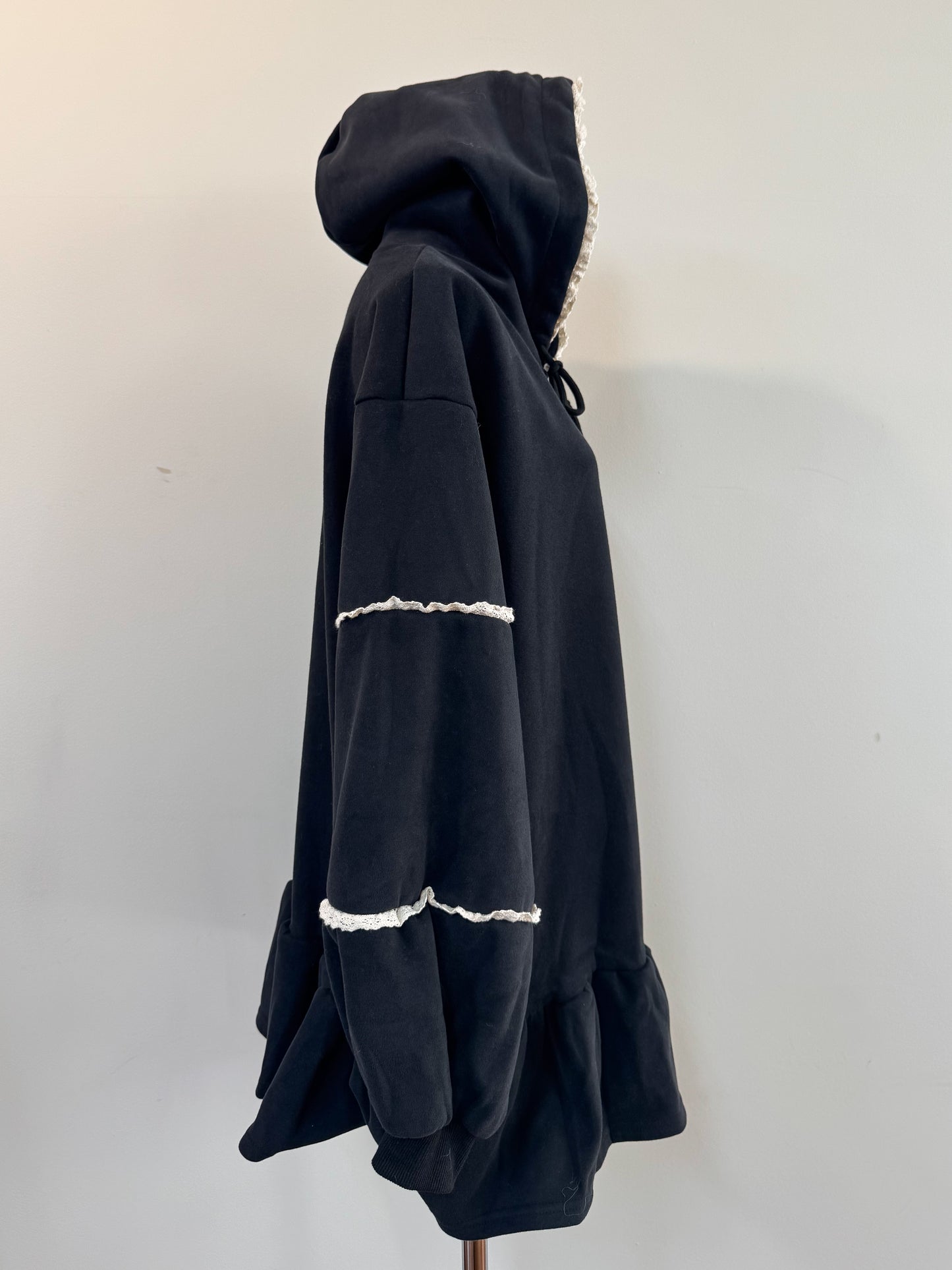 【Official限定価格】裏起毛フリルスエットパーカーワンピ