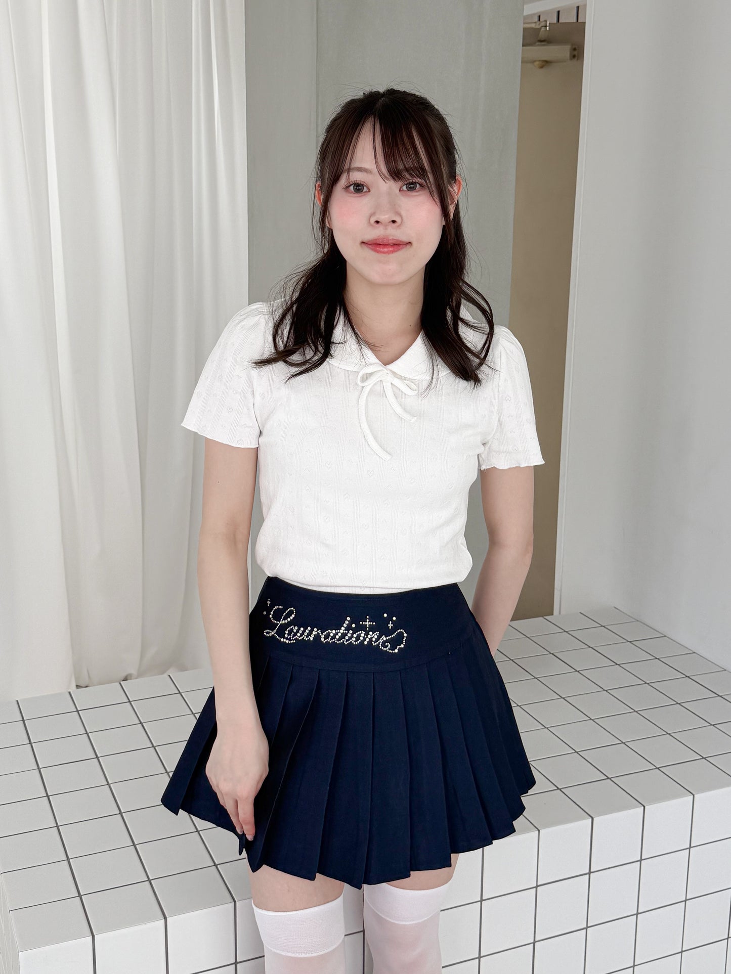 ラインストーンロゴプリーツスカート