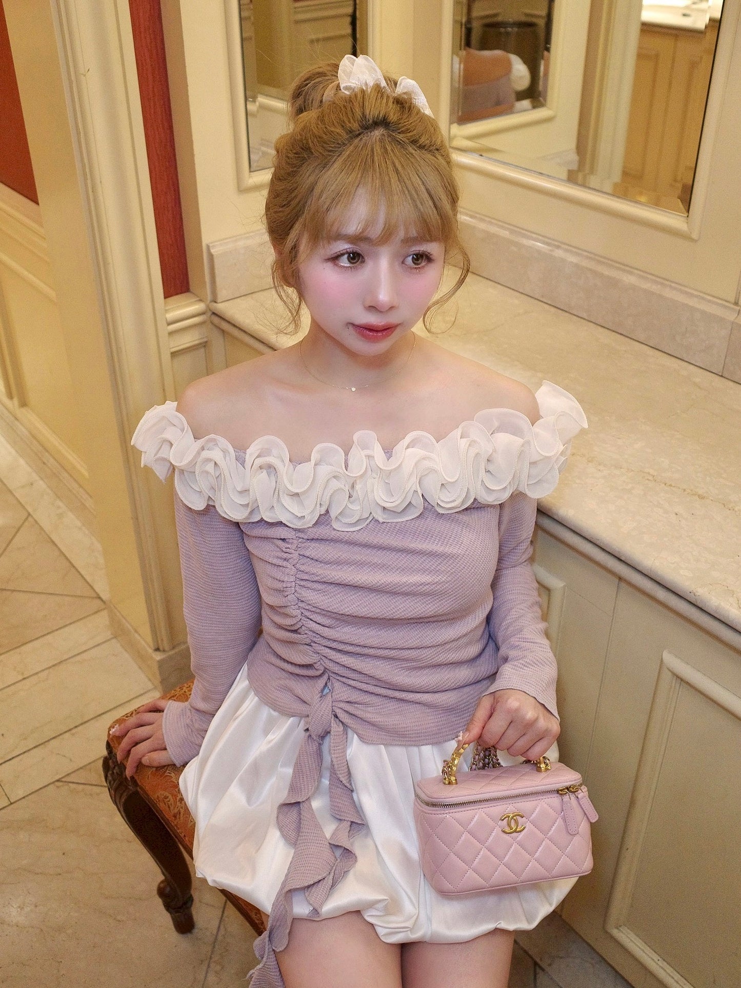 フレンチフリルトップス